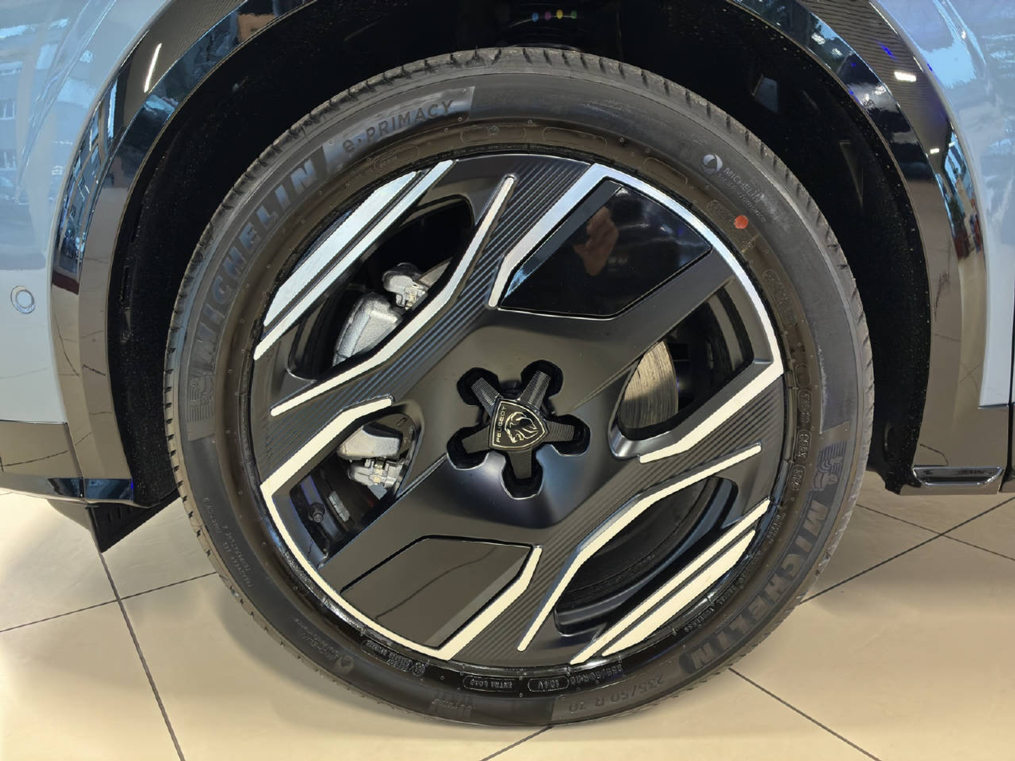 listing desktop thumbnail image 15