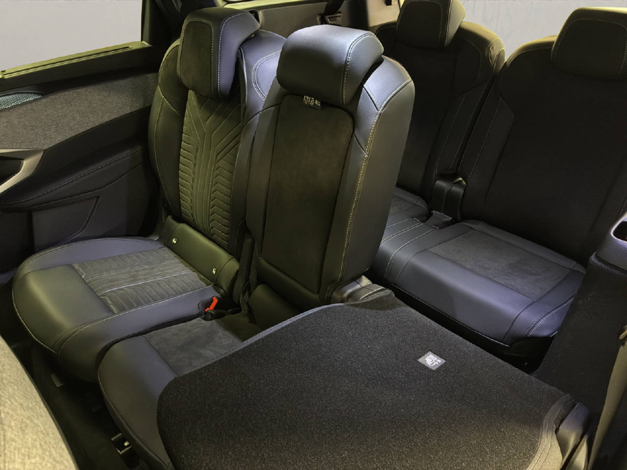 listing desktop thumbnail image 8