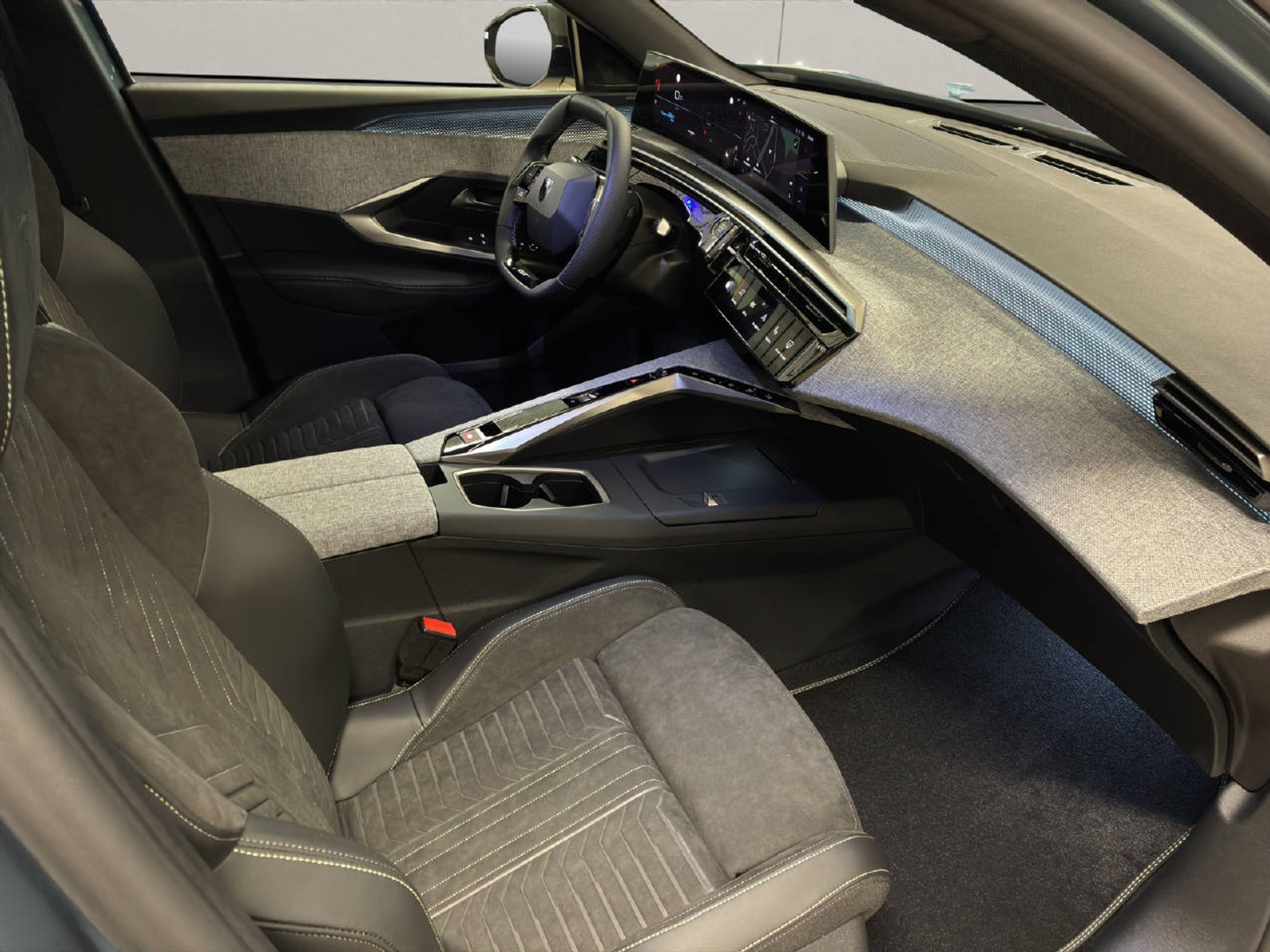 listing desktop thumbnail image 6