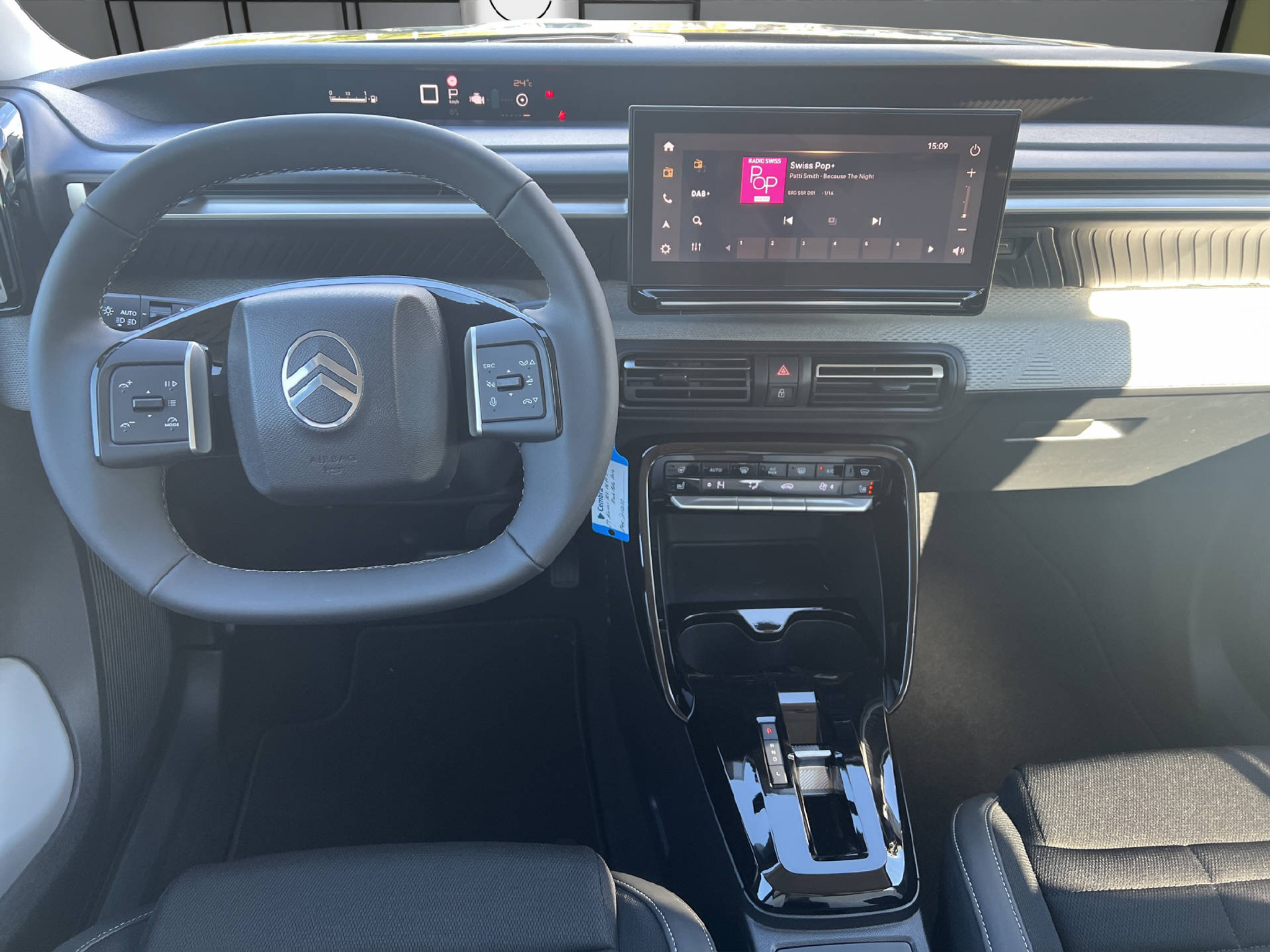 listing desktop thumbnail image 8