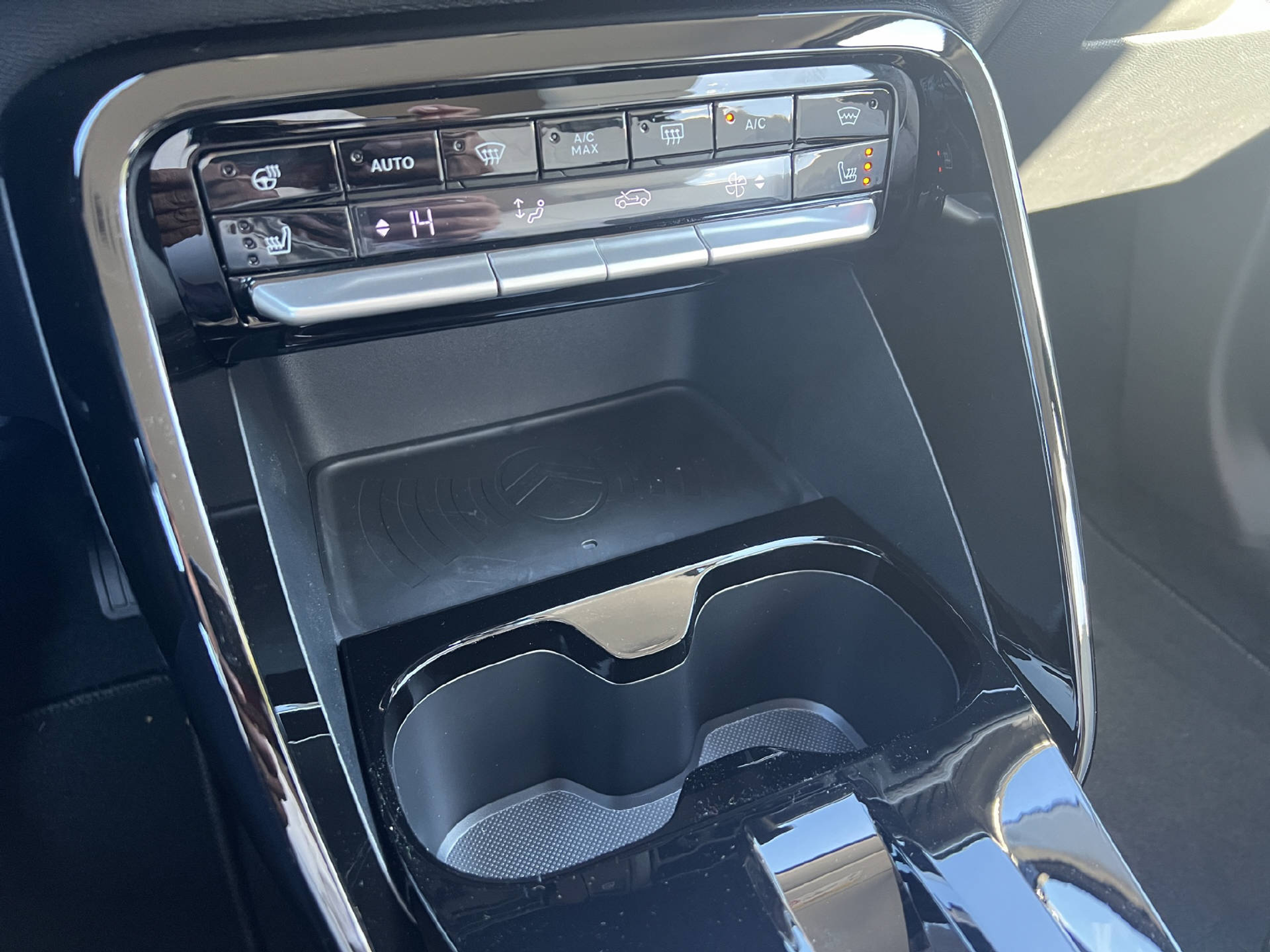 listing desktop thumbnail image 12