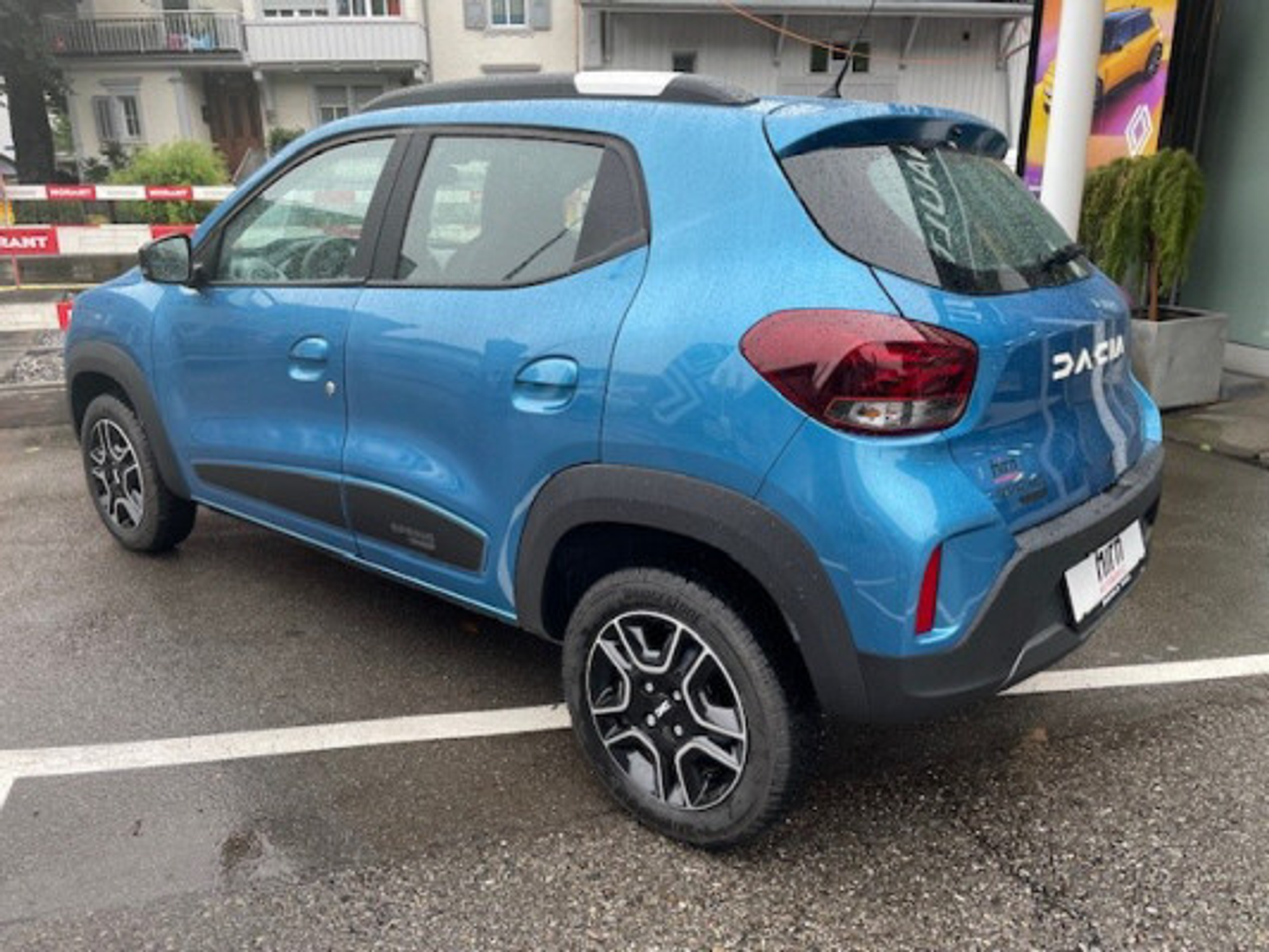 listing desktop thumbnail image 1