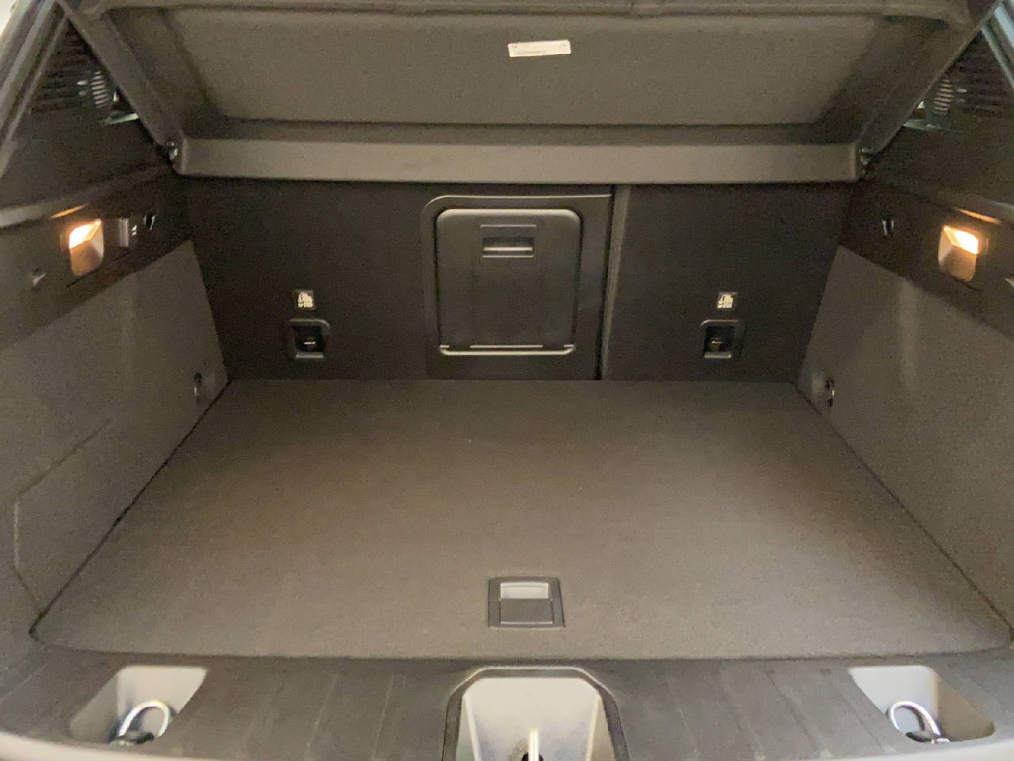 listing desktop thumbnail image 11