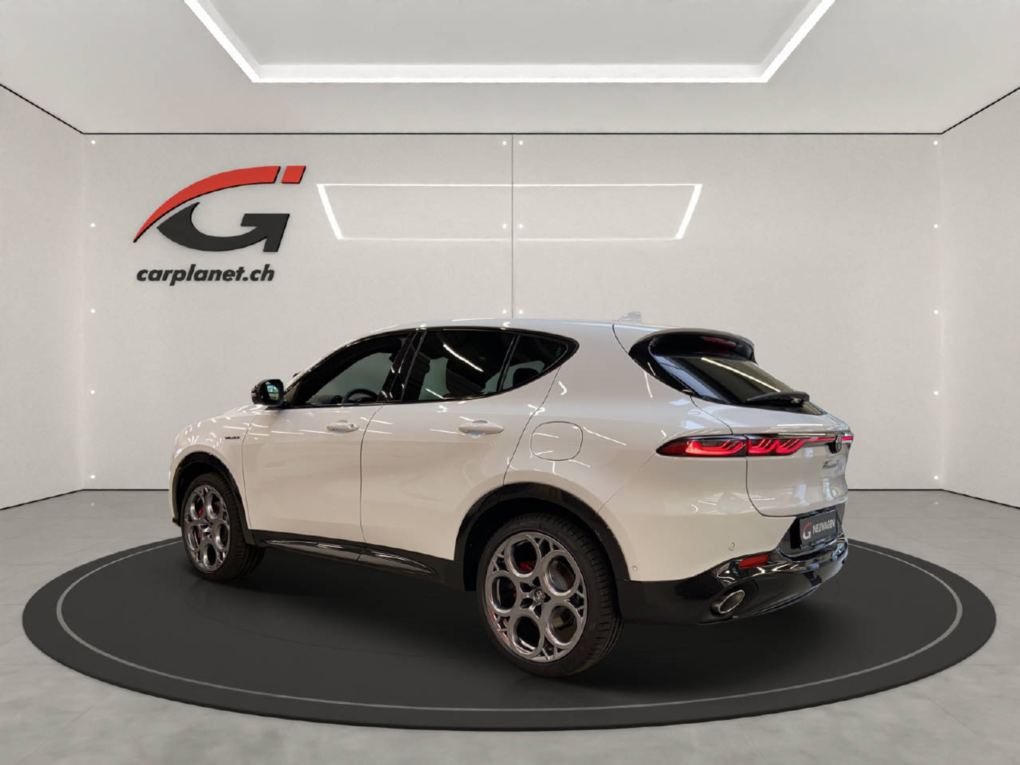 listing desktop thumbnail image 2