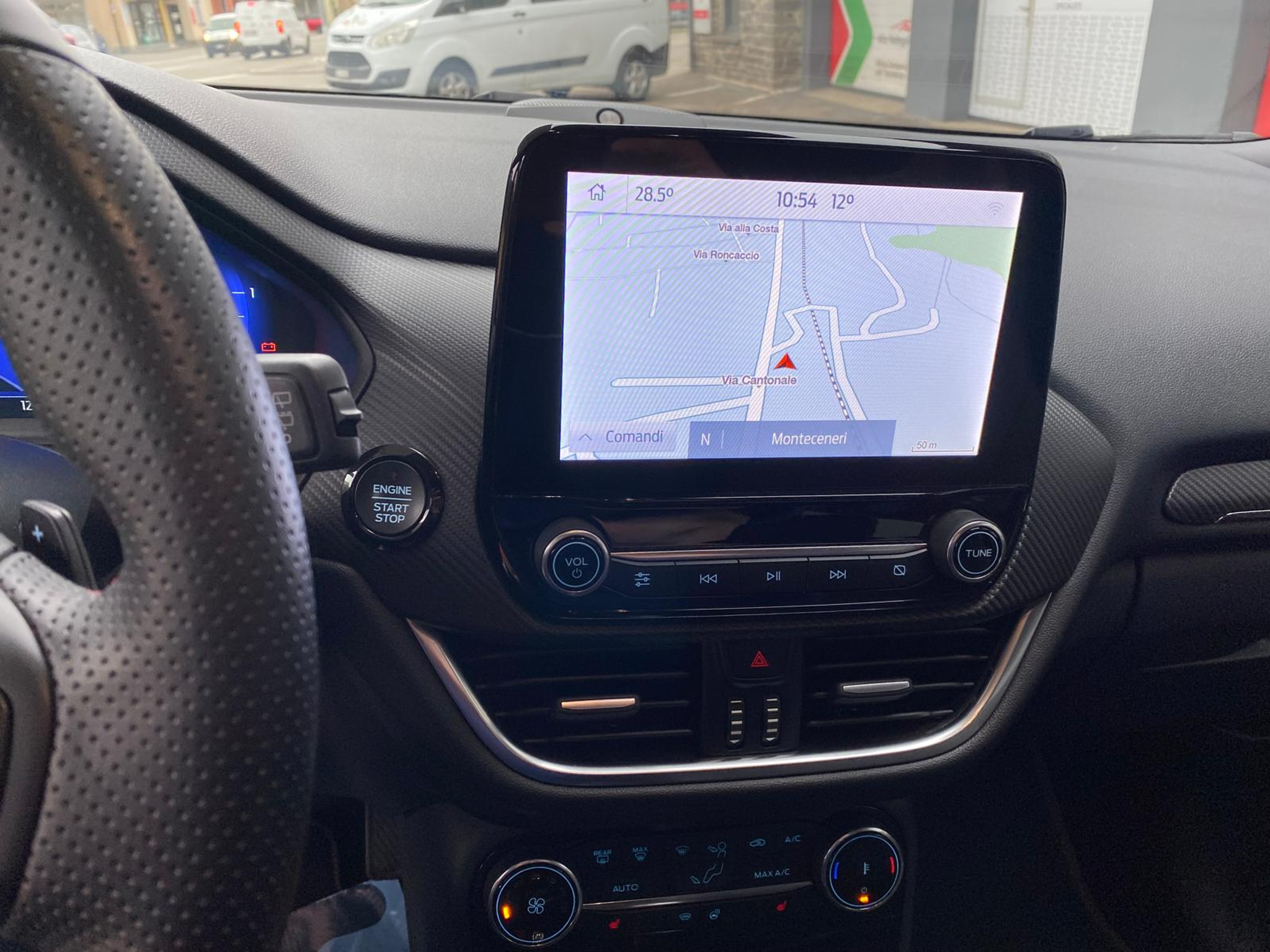 listing desktop thumbnail image 11