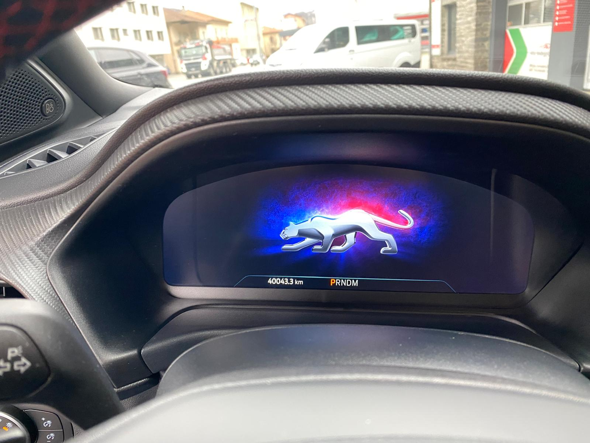 listing desktop thumbnail image 8