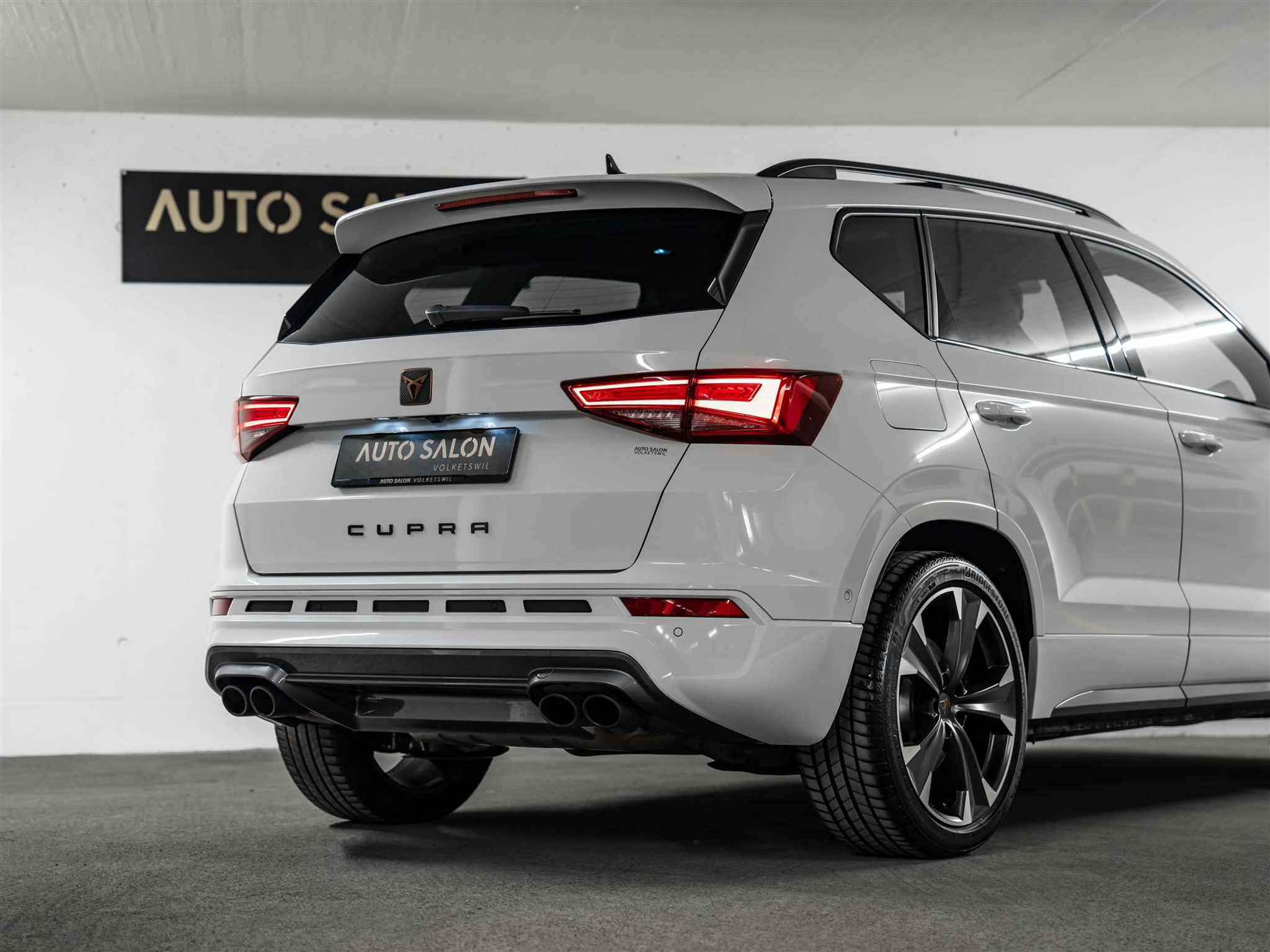 listing desktop thumbnail image 22