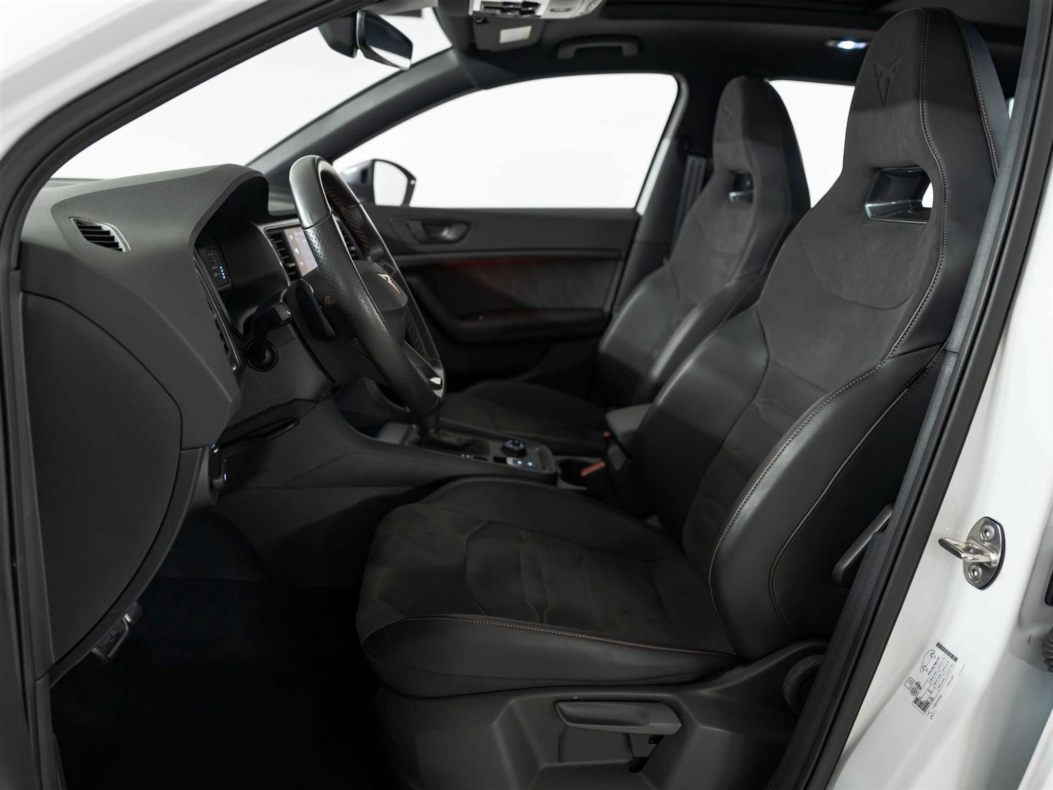 listing desktop thumbnail image 9