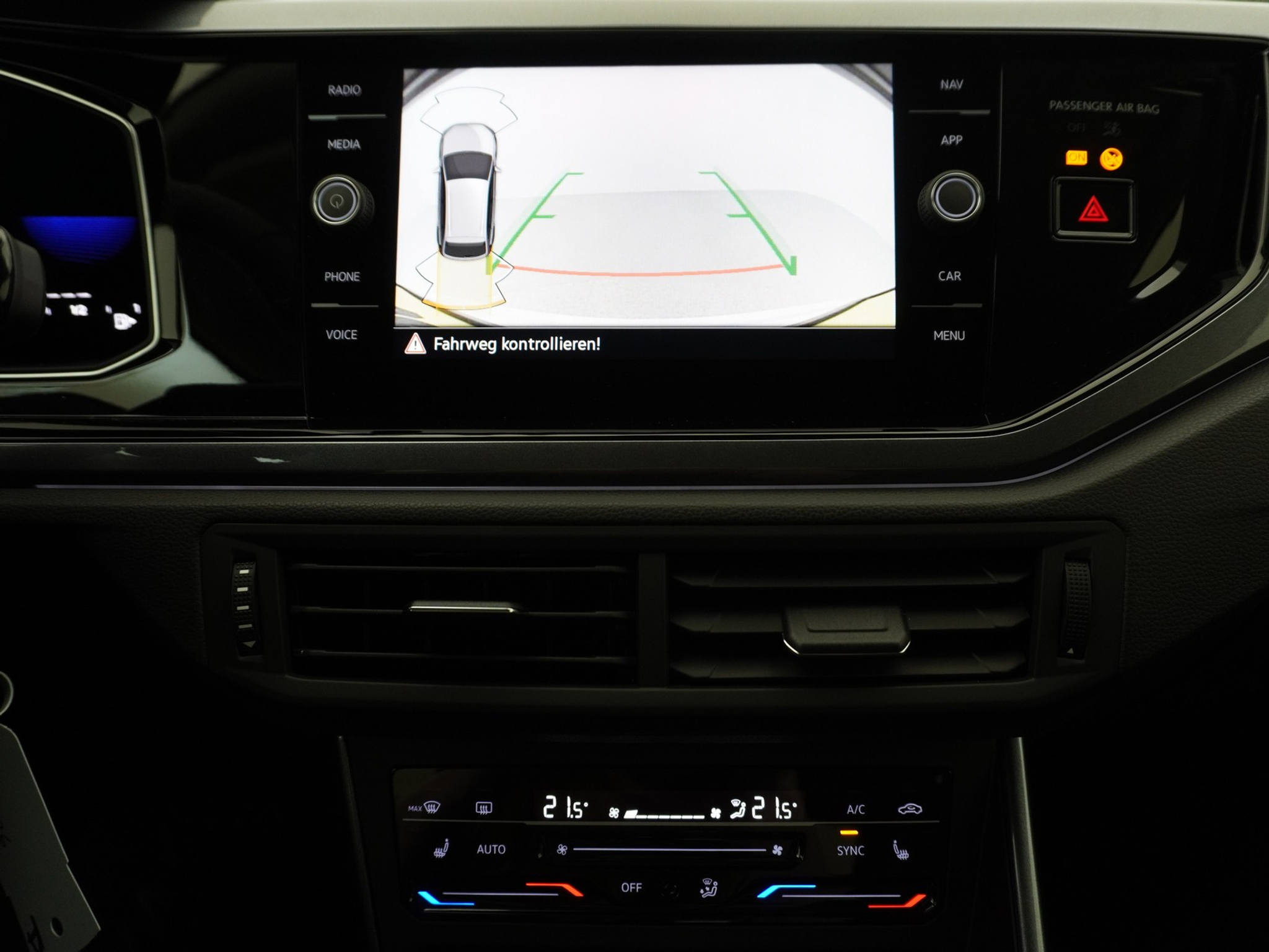 listing desktop thumbnail image 13