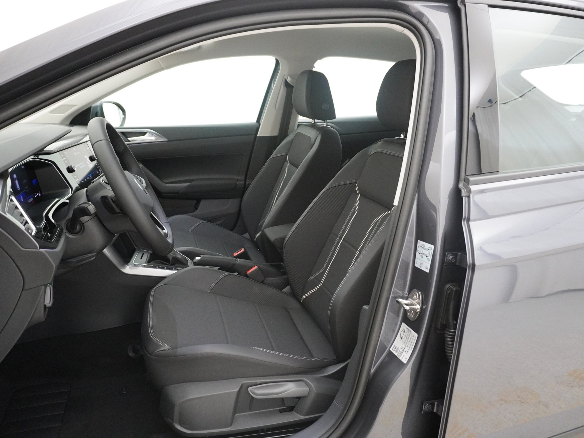 listing desktop thumbnail image 9