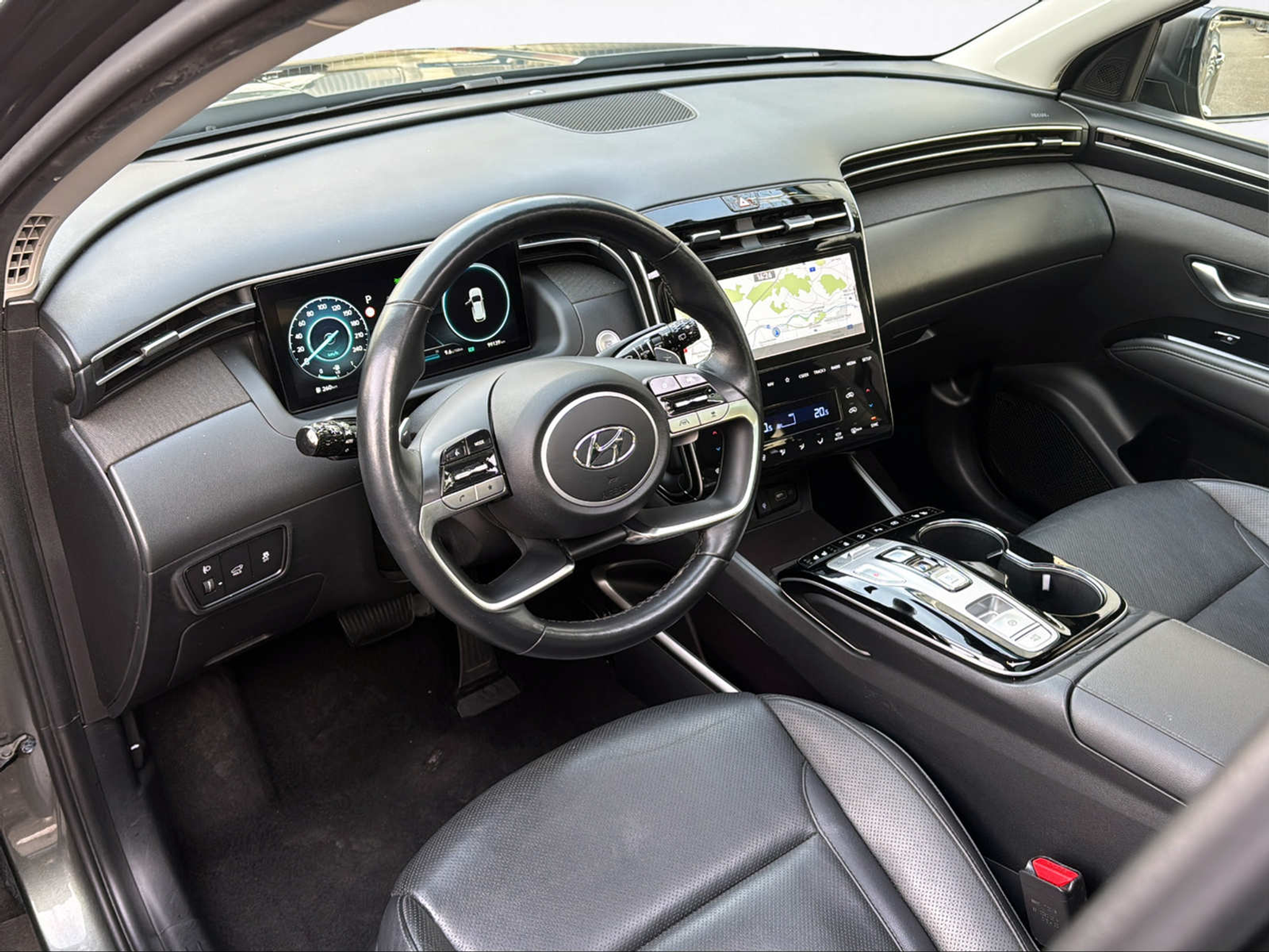 listing desktop thumbnail image 14