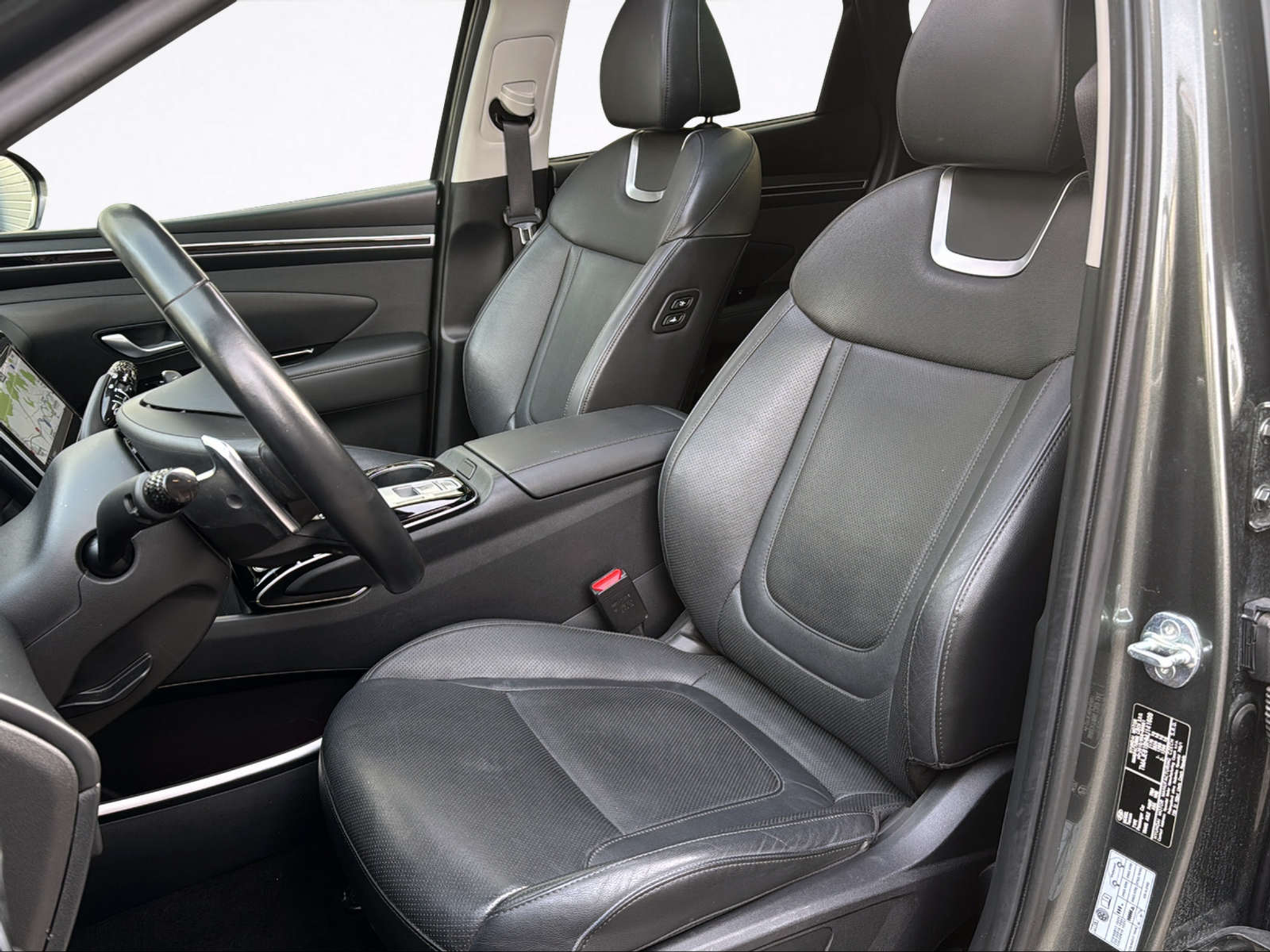 listing desktop thumbnail image 12