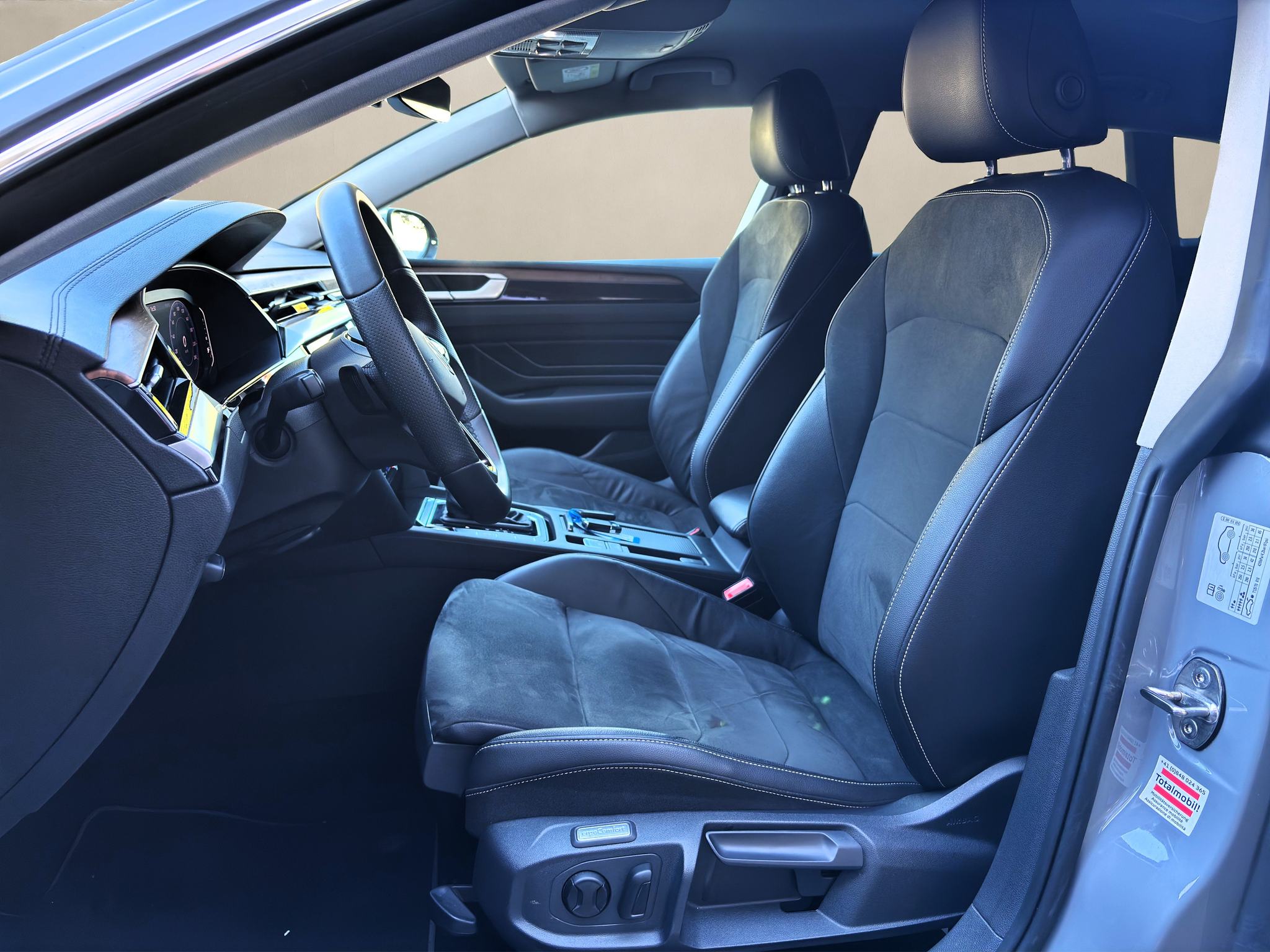 listing desktop thumbnail image 8