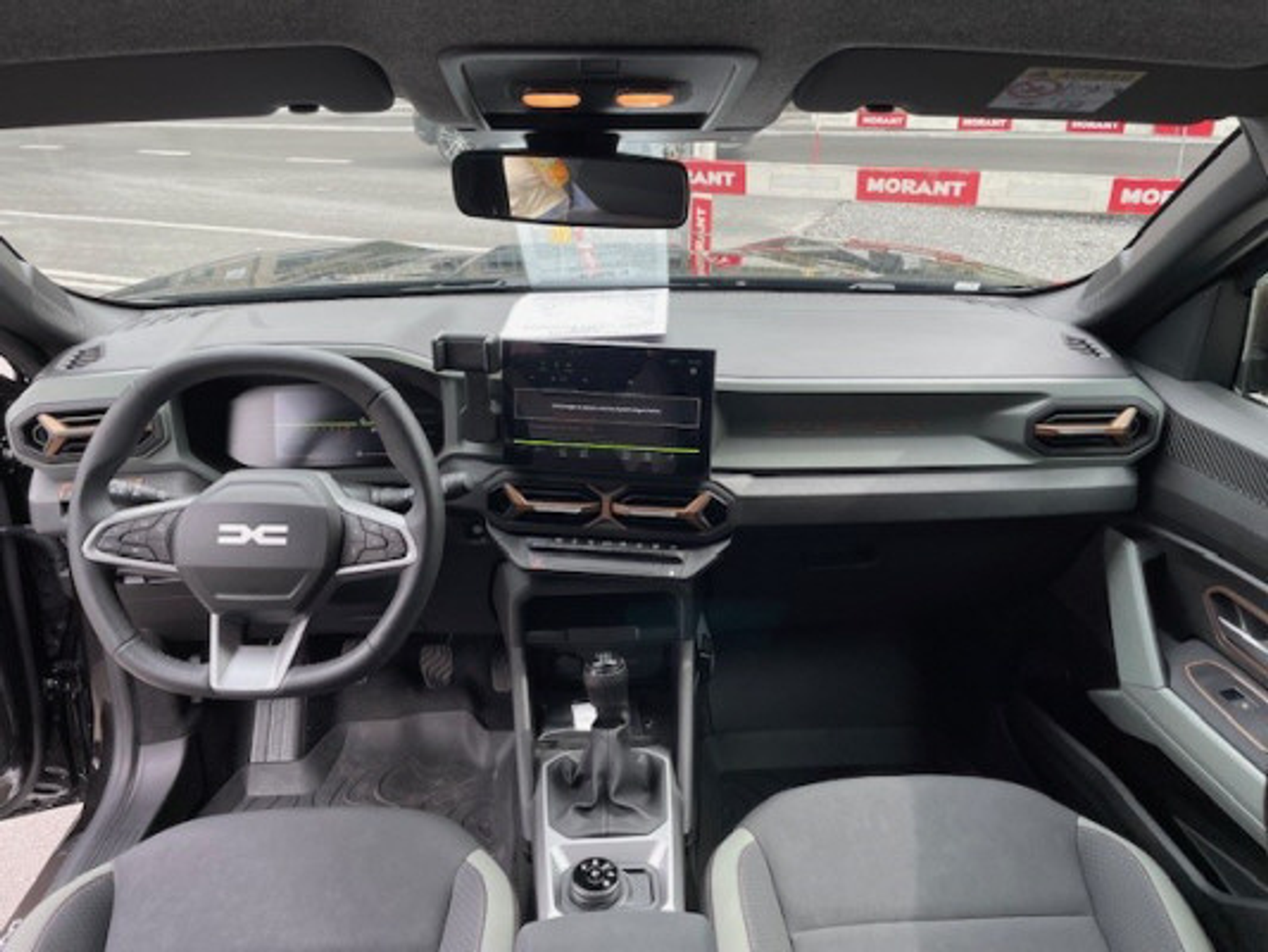 listing desktop thumbnail image 6