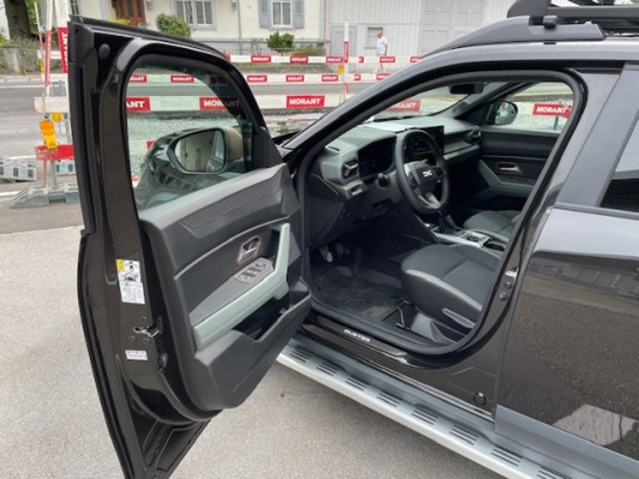 listing desktop thumbnail image 5