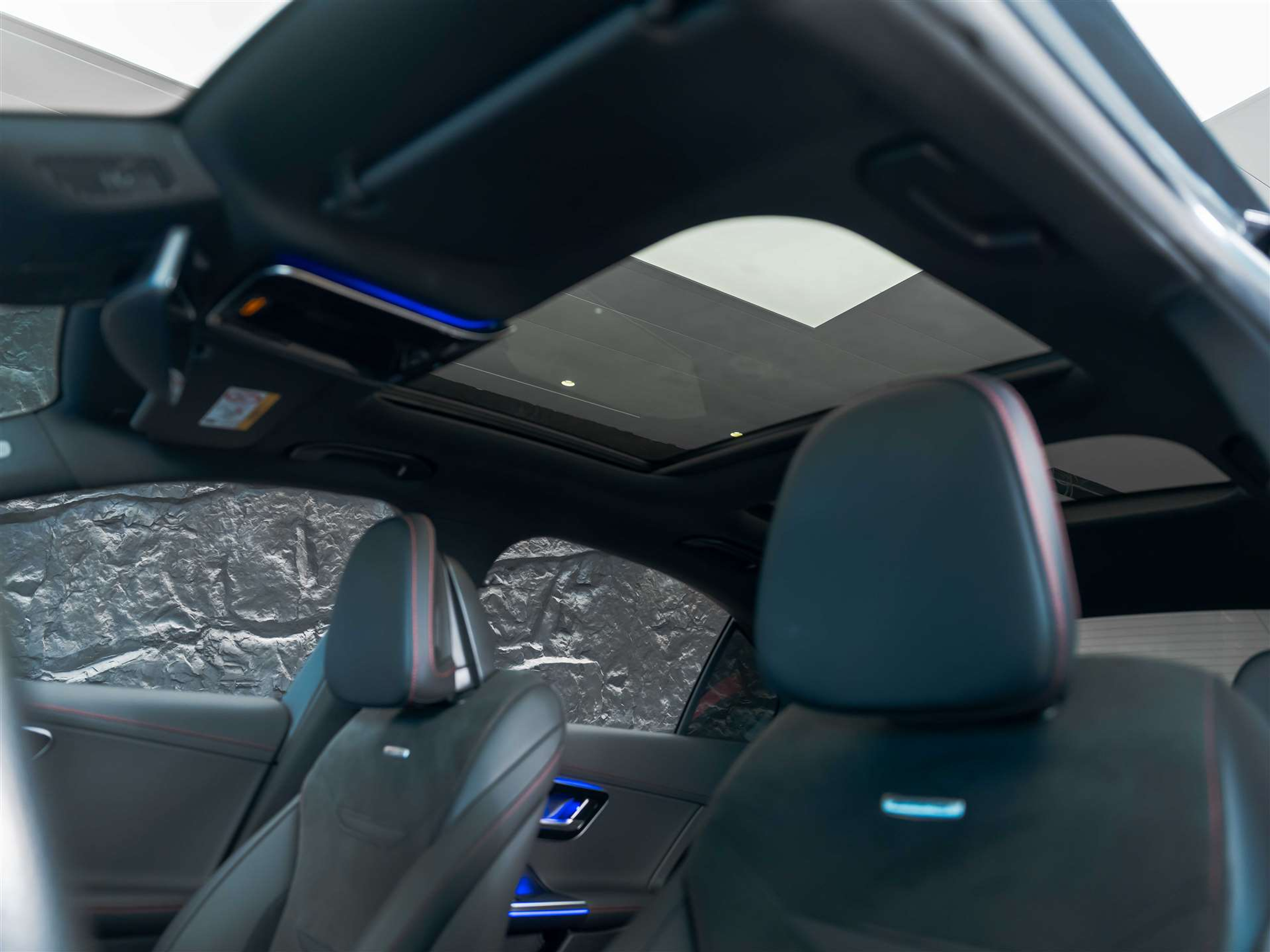 listing desktop thumbnail image 11