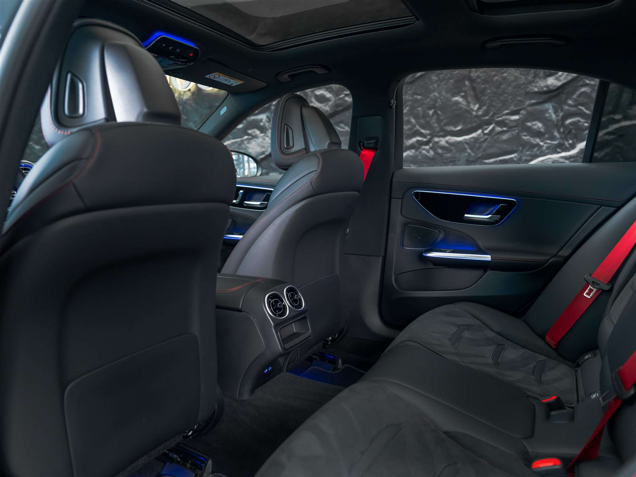 listing desktop thumbnail image 12