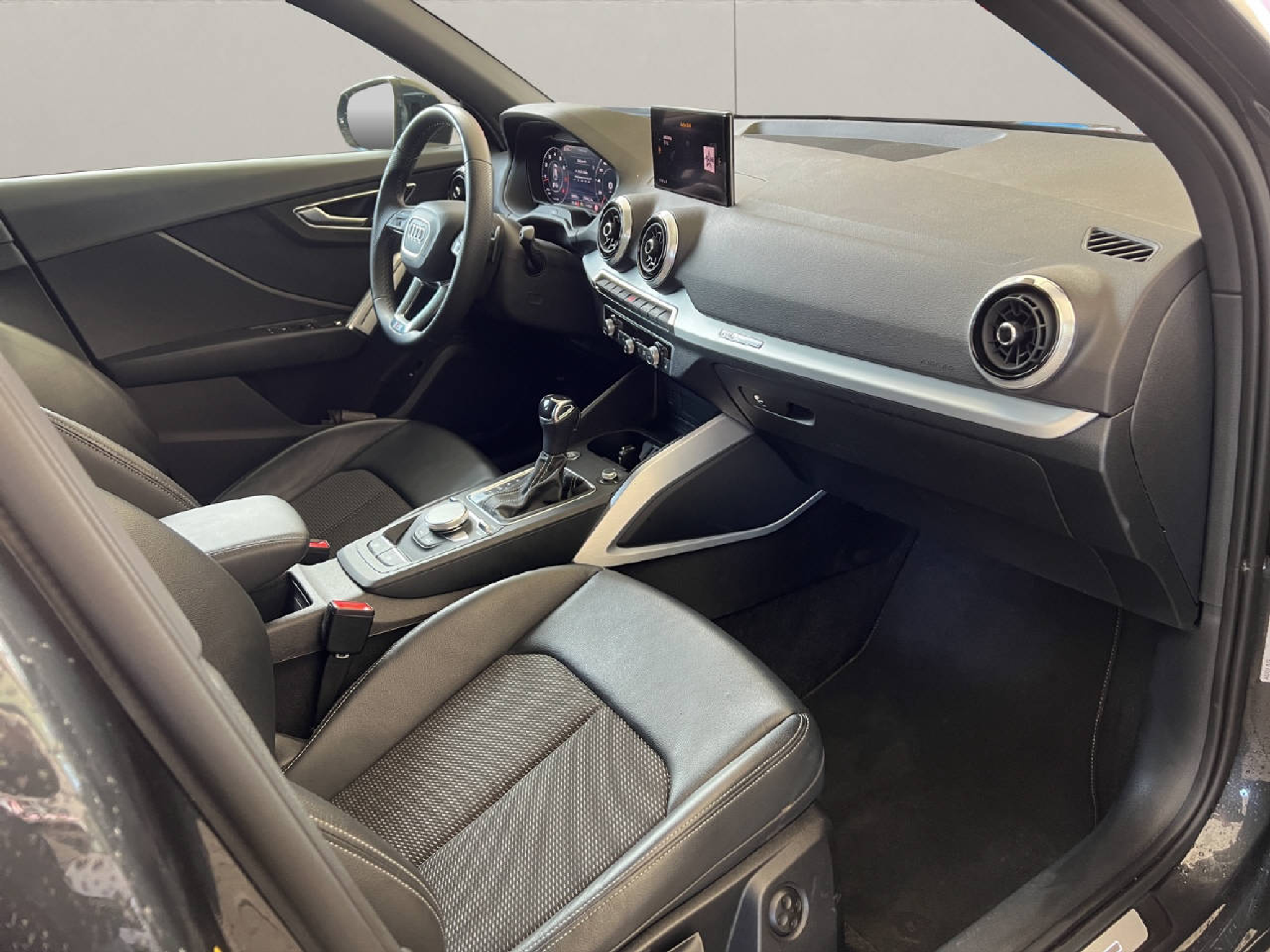 listing desktop thumbnail image 11