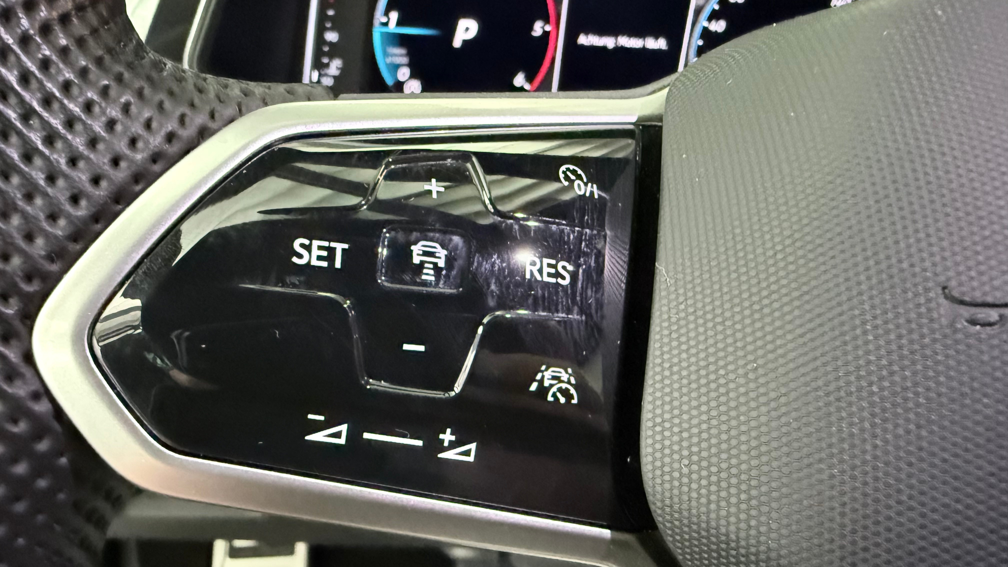 listing desktop thumbnail image 9