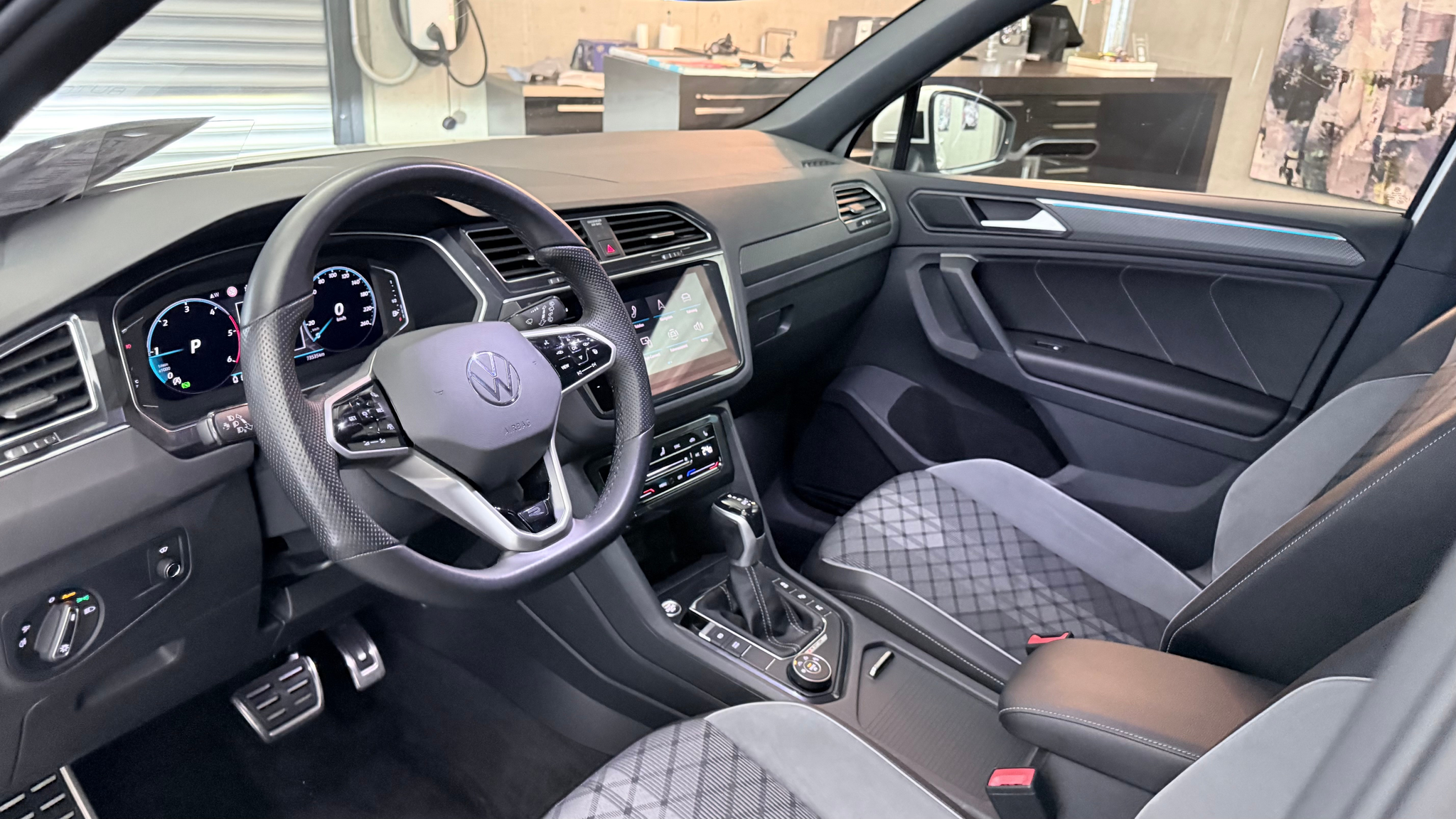 listing desktop thumbnail image 5