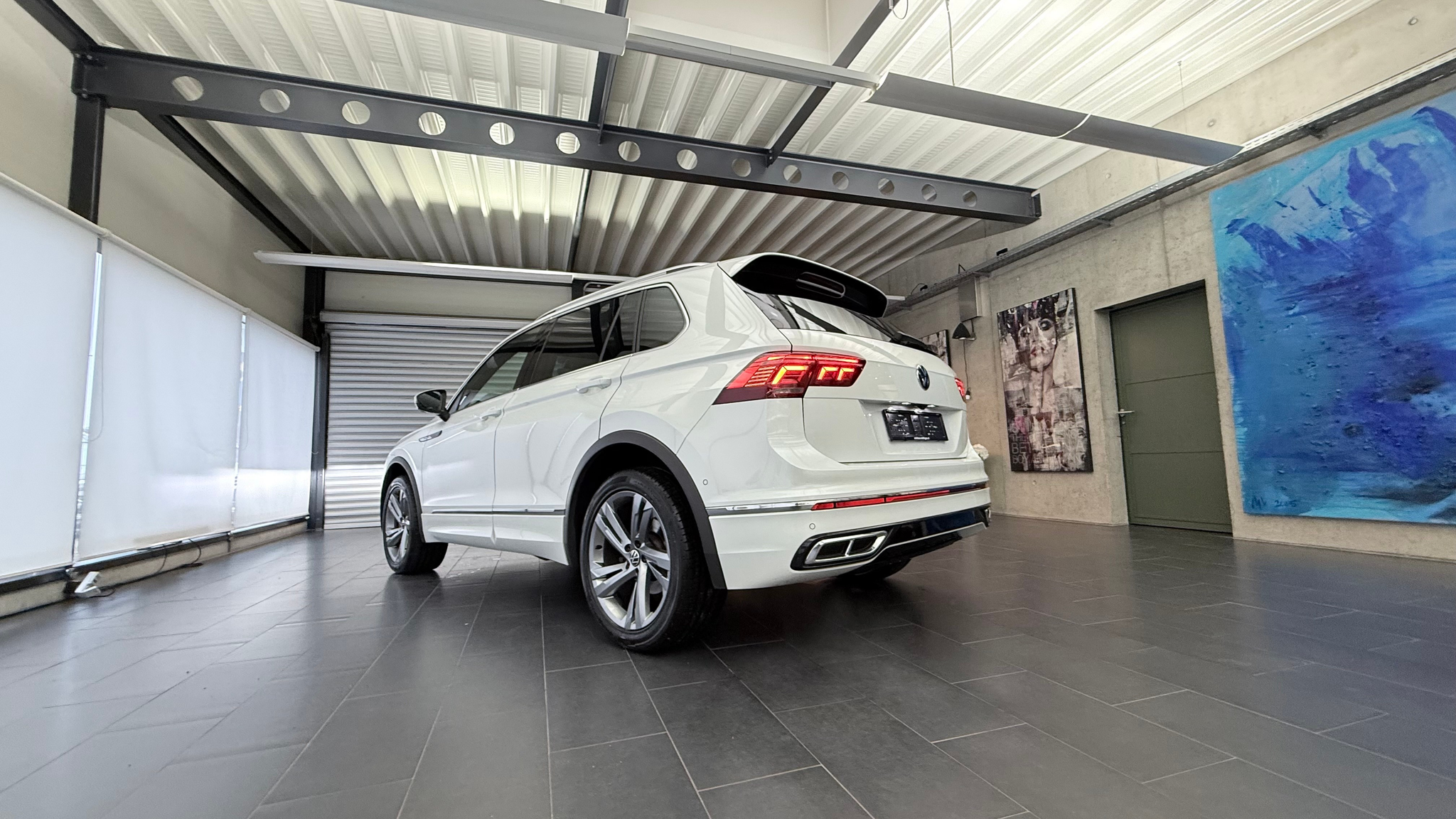 listing desktop thumbnail image 13