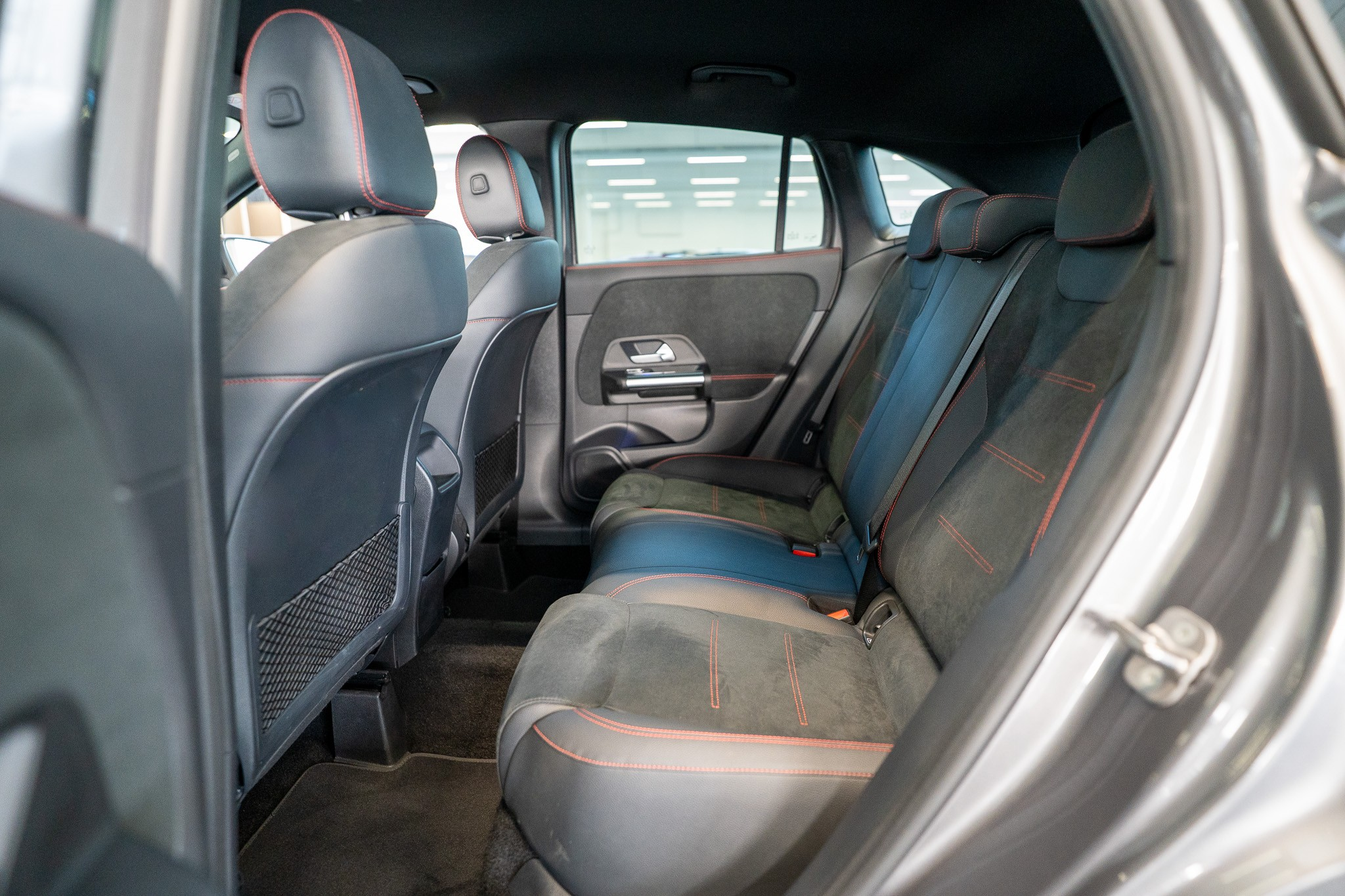 listing desktop thumbnail image 9