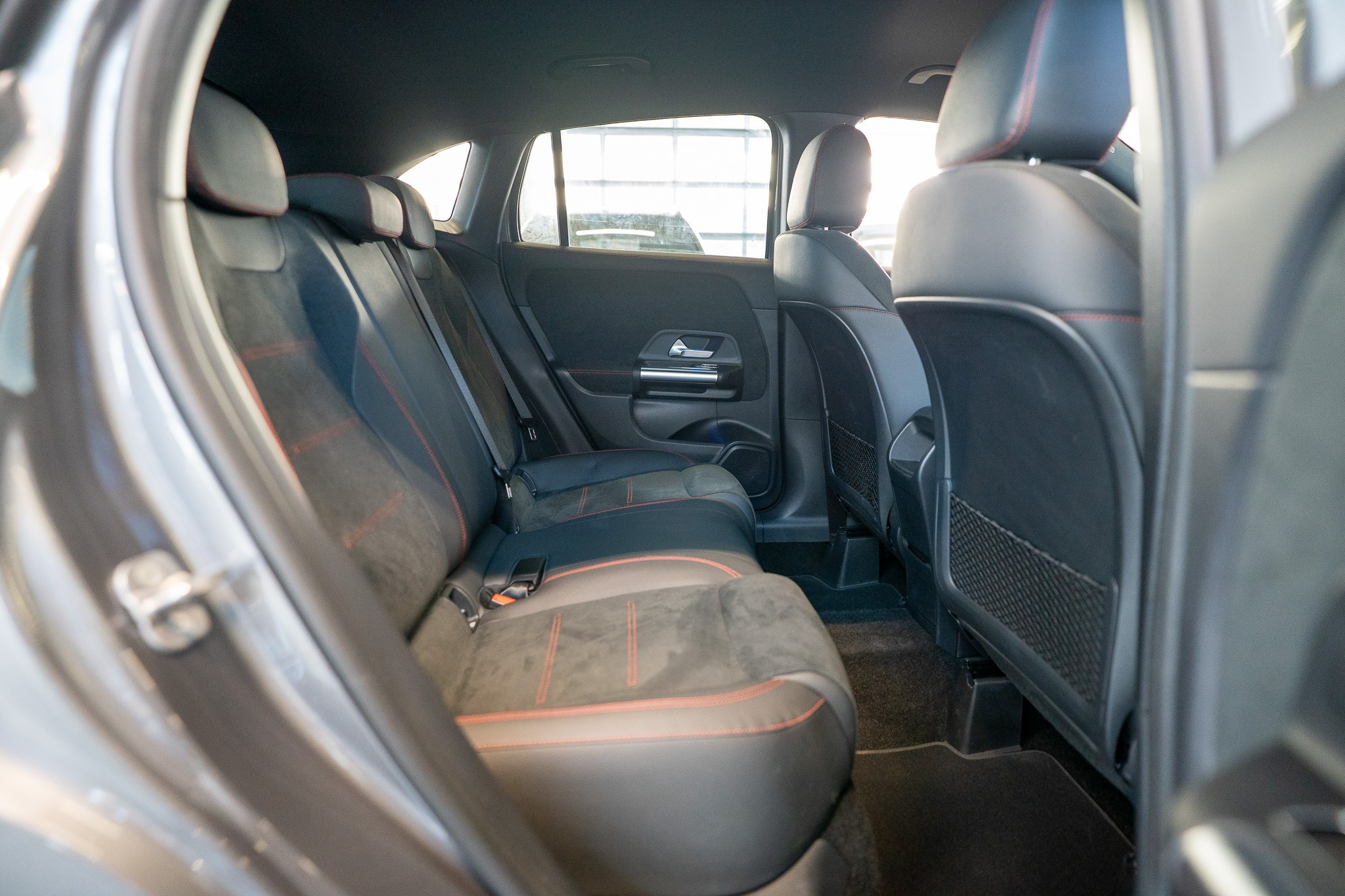 listing desktop thumbnail image 10