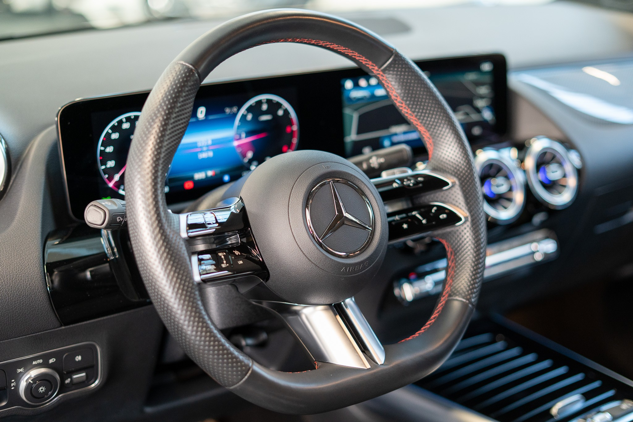 listing desktop thumbnail image 6