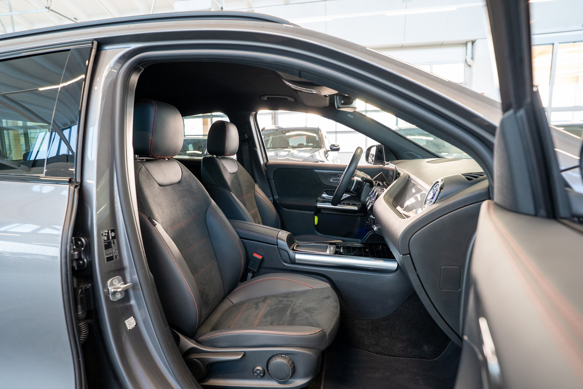 listing desktop thumbnail image 11