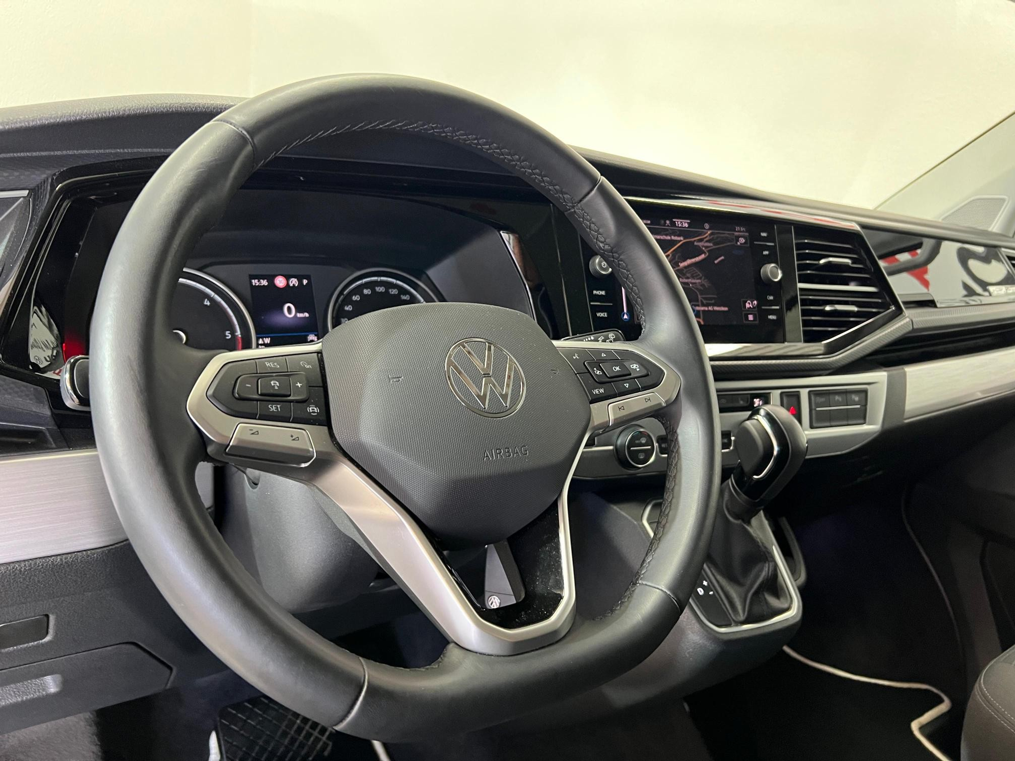 listing desktop thumbnail image 6