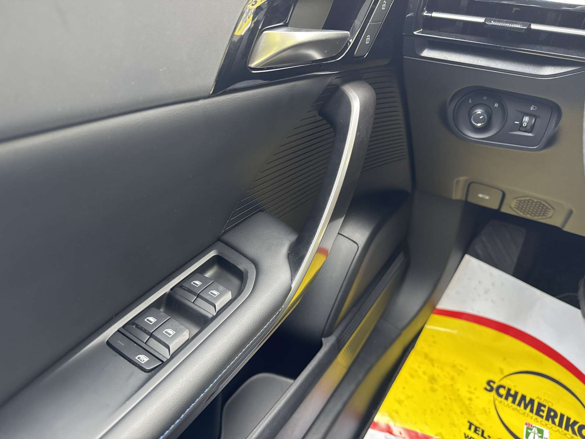 listing desktop thumbnail image 15