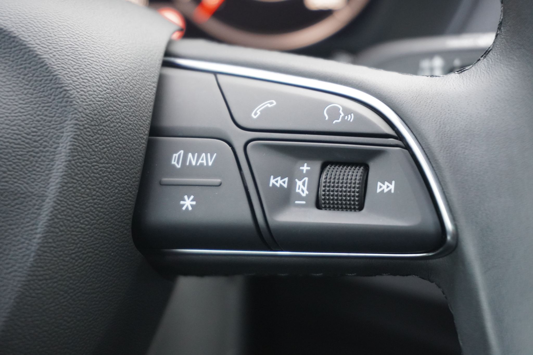 listing desktop thumbnail image 17