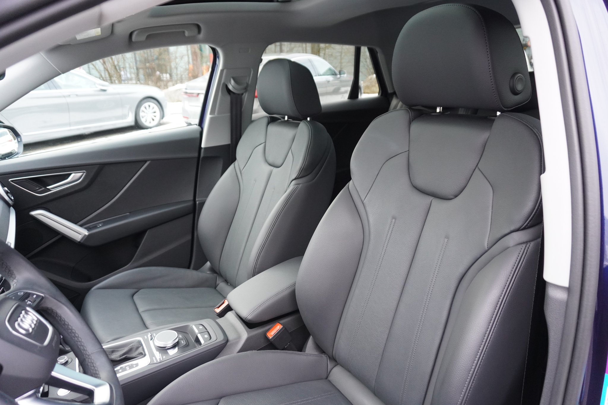 listing desktop thumbnail image 12