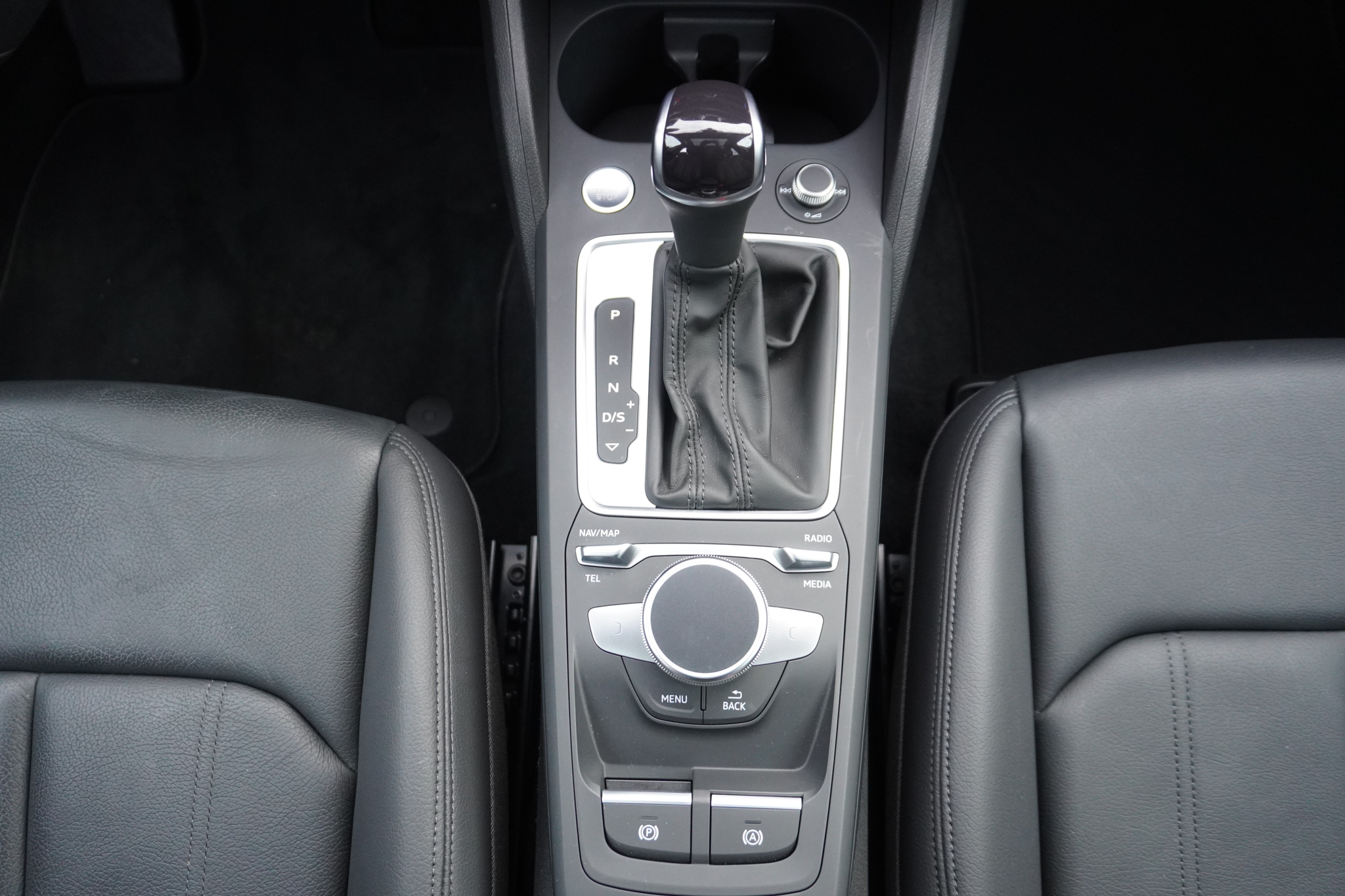 listing desktop thumbnail image 15