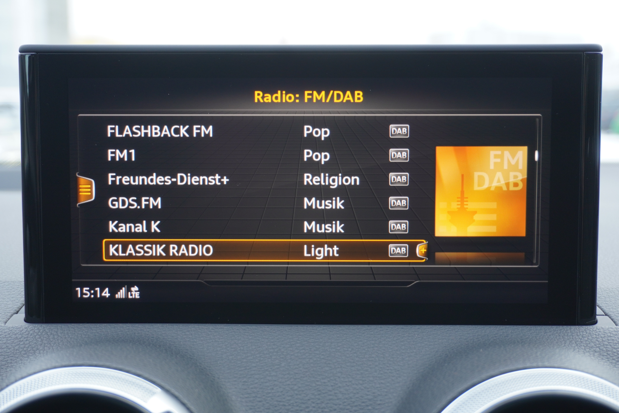 listing desktop thumbnail image 23