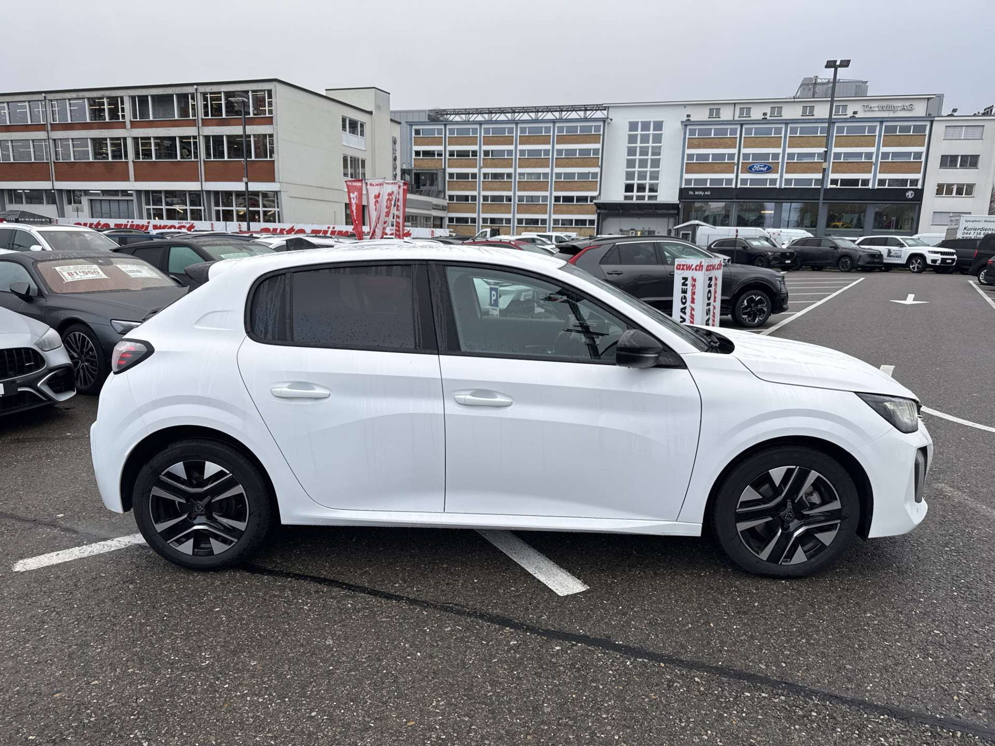 listing desktop thumbnail image 10