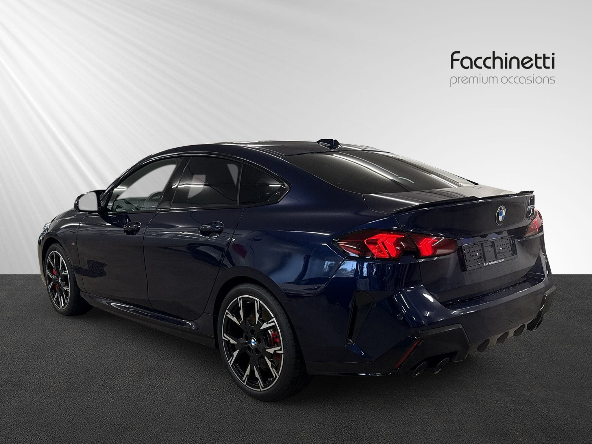 listing desktop thumbnail image 2