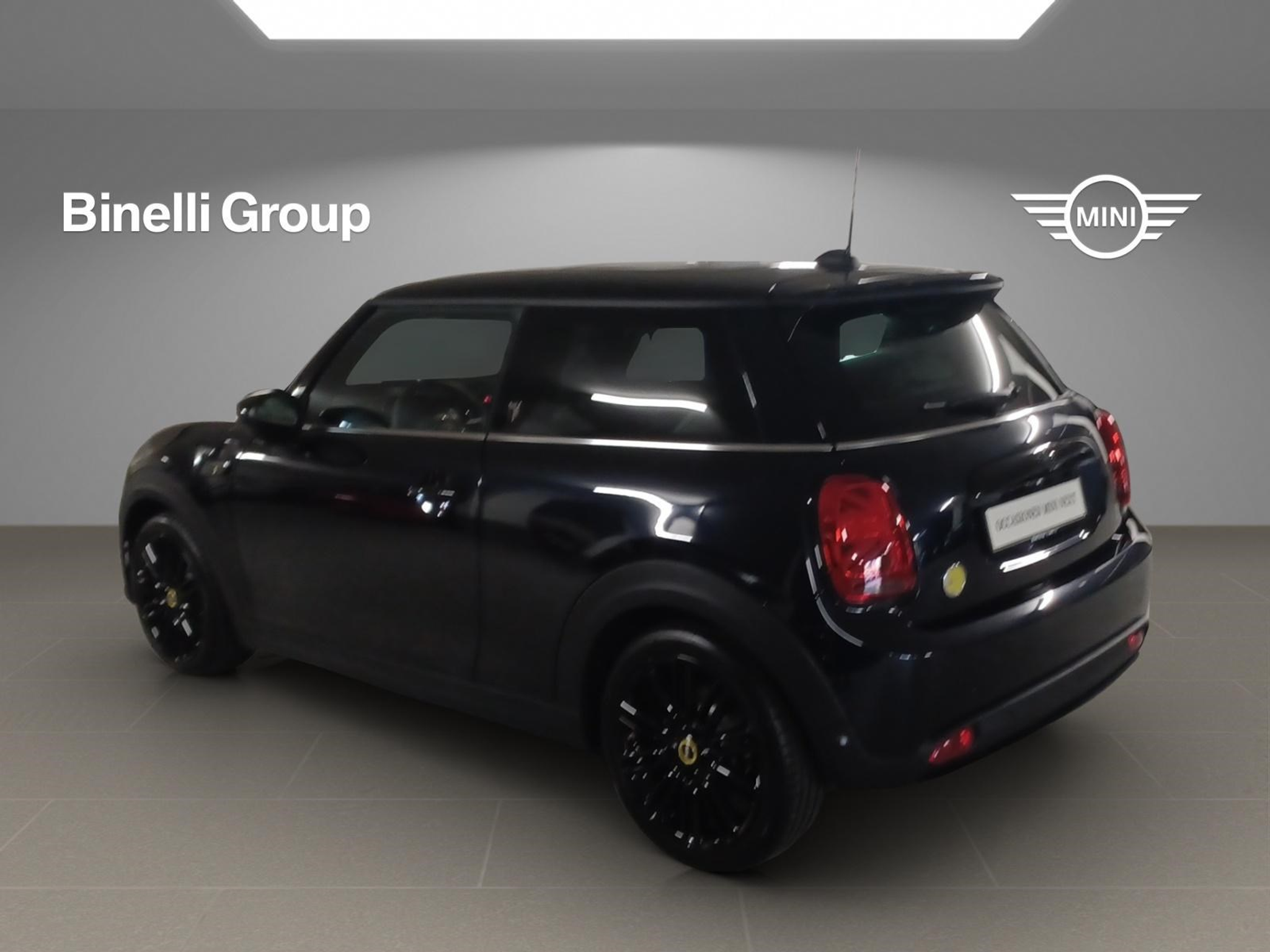 listing desktop thumbnail image 12