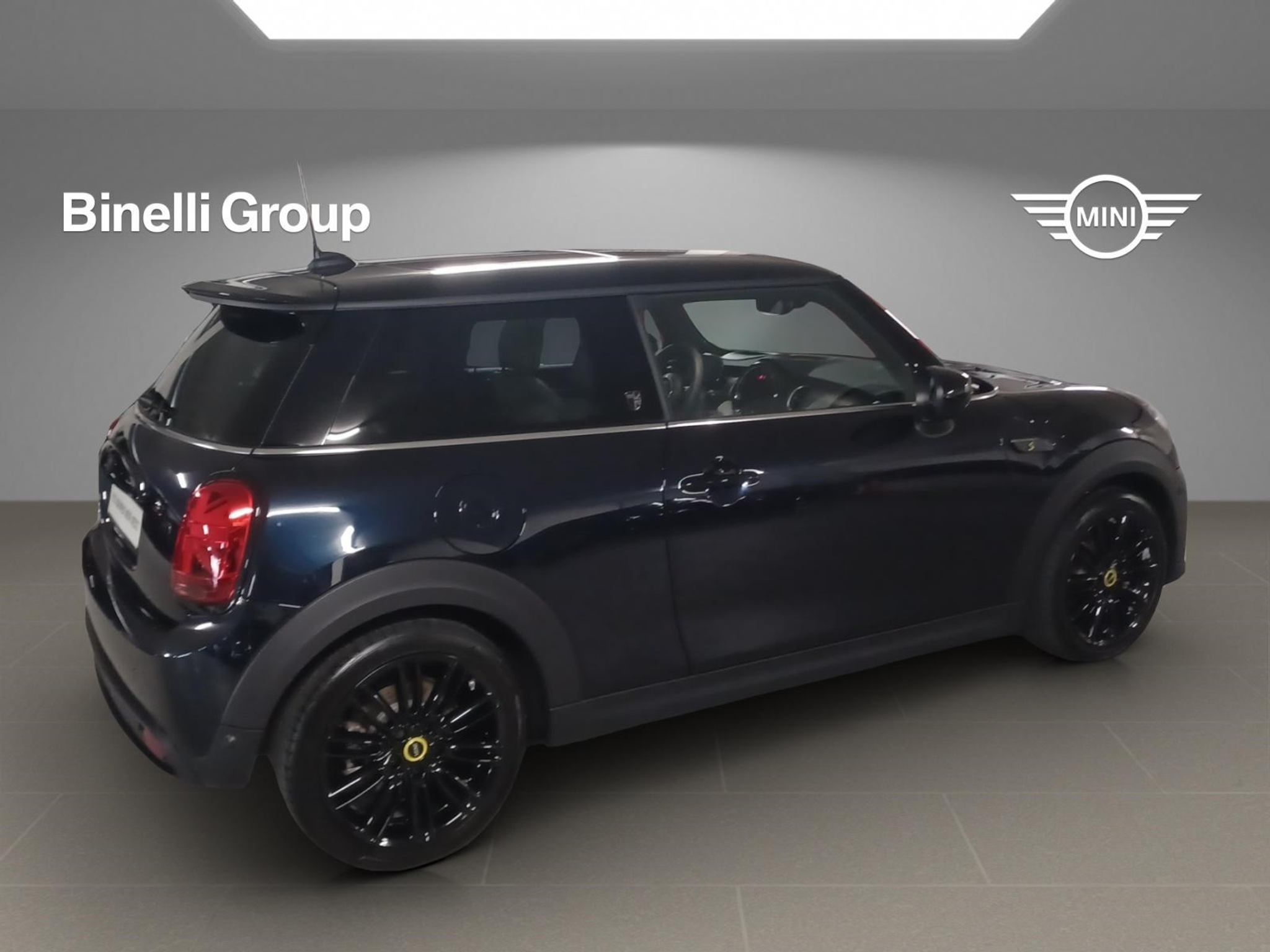 listing desktop thumbnail image 15