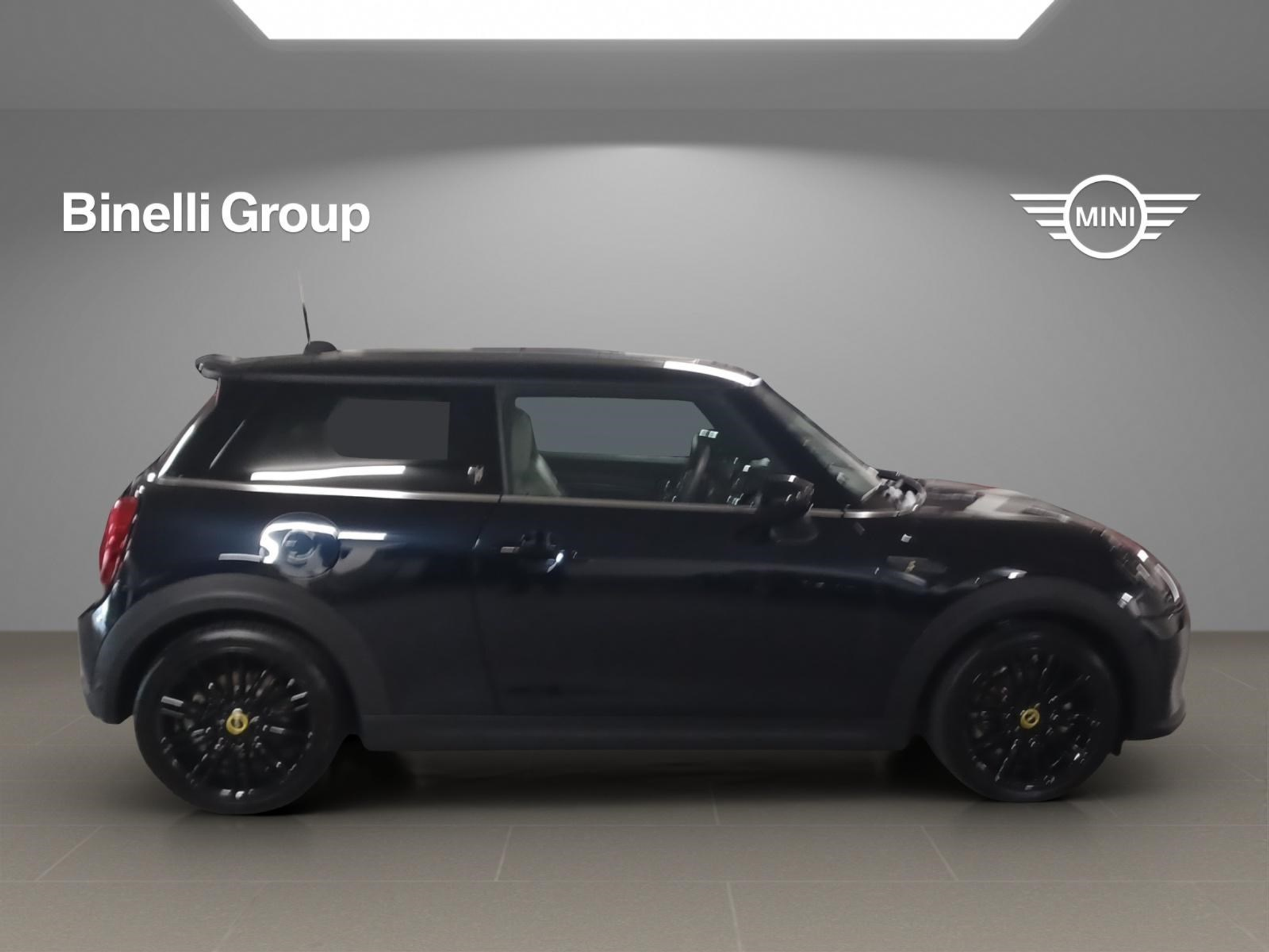 listing desktop thumbnail image 16