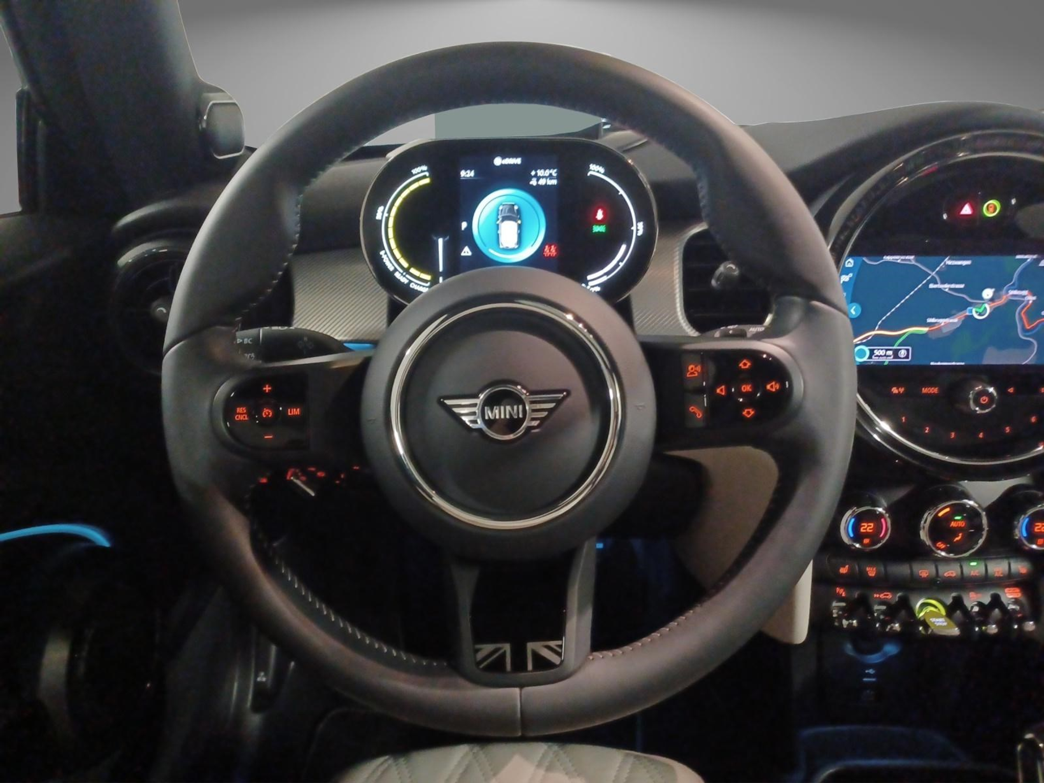 listing desktop thumbnail image 8