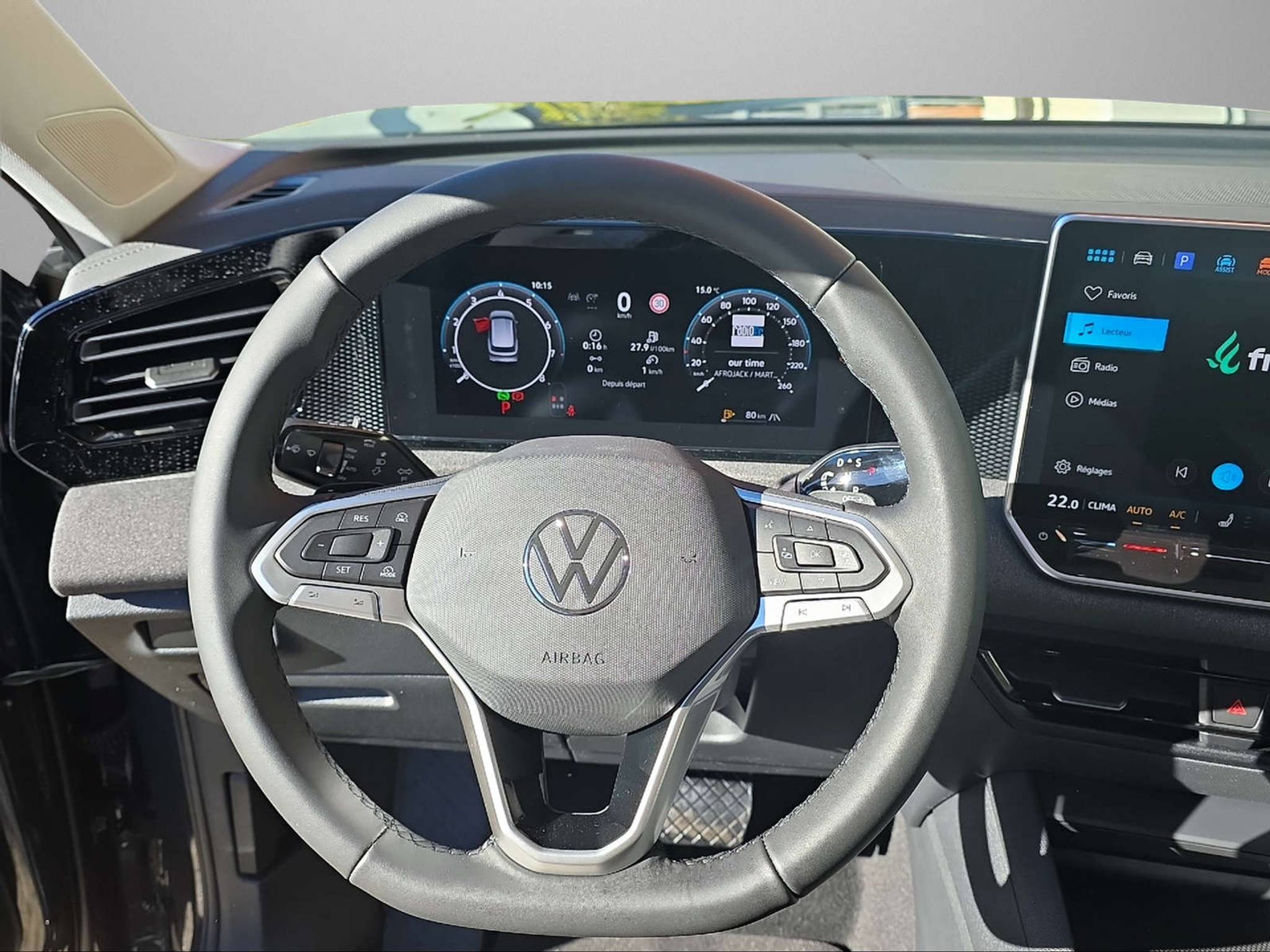 listing desktop thumbnail image 7