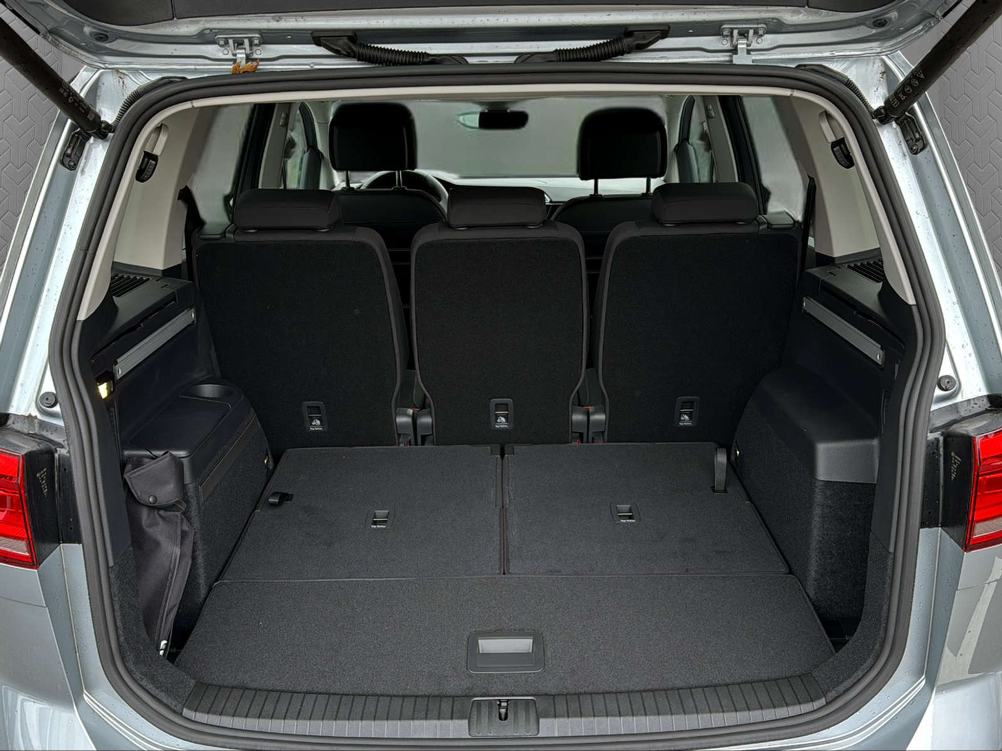 listing desktop thumbnail image 10