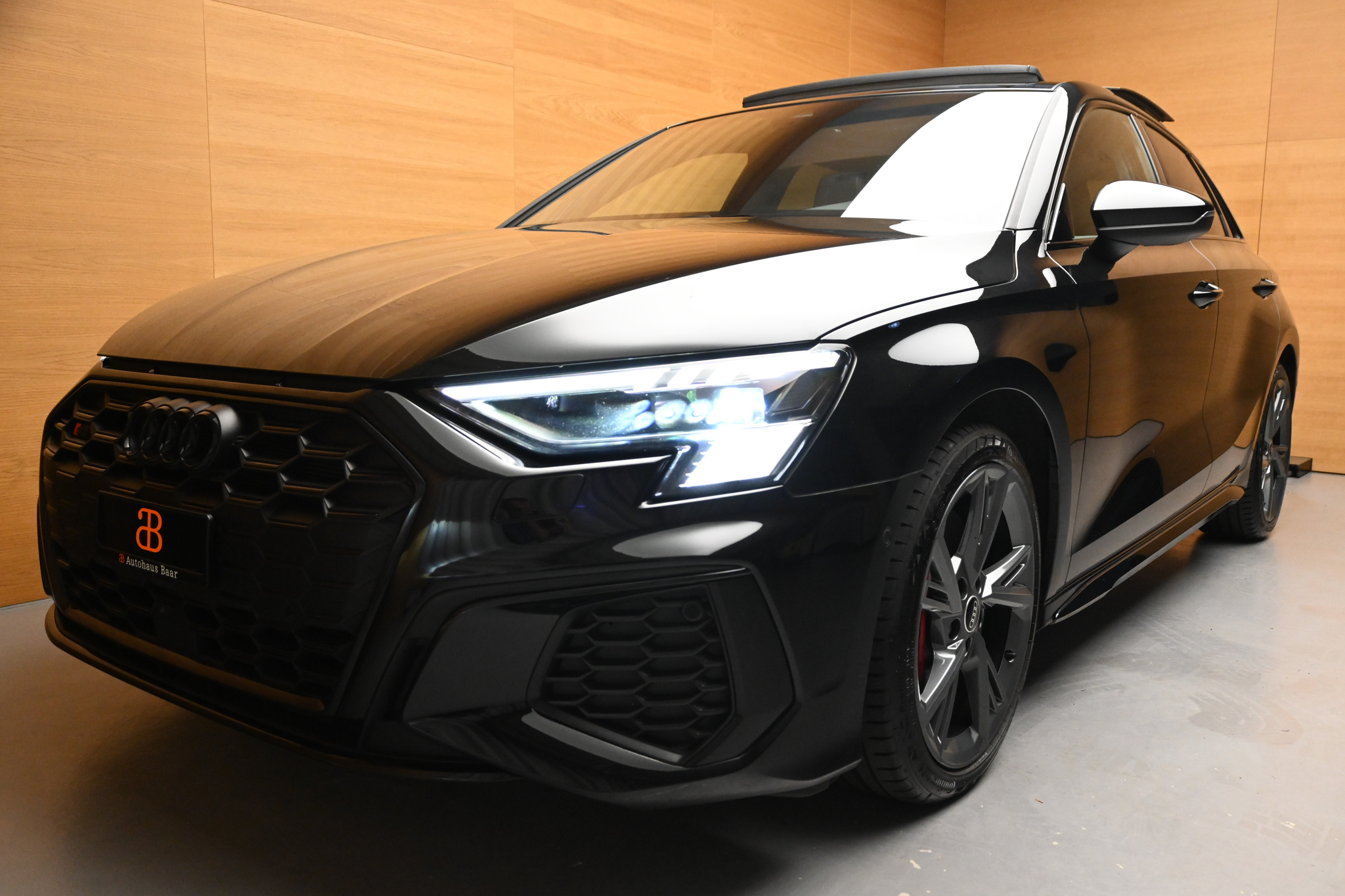 listing desktop thumbnail image 2