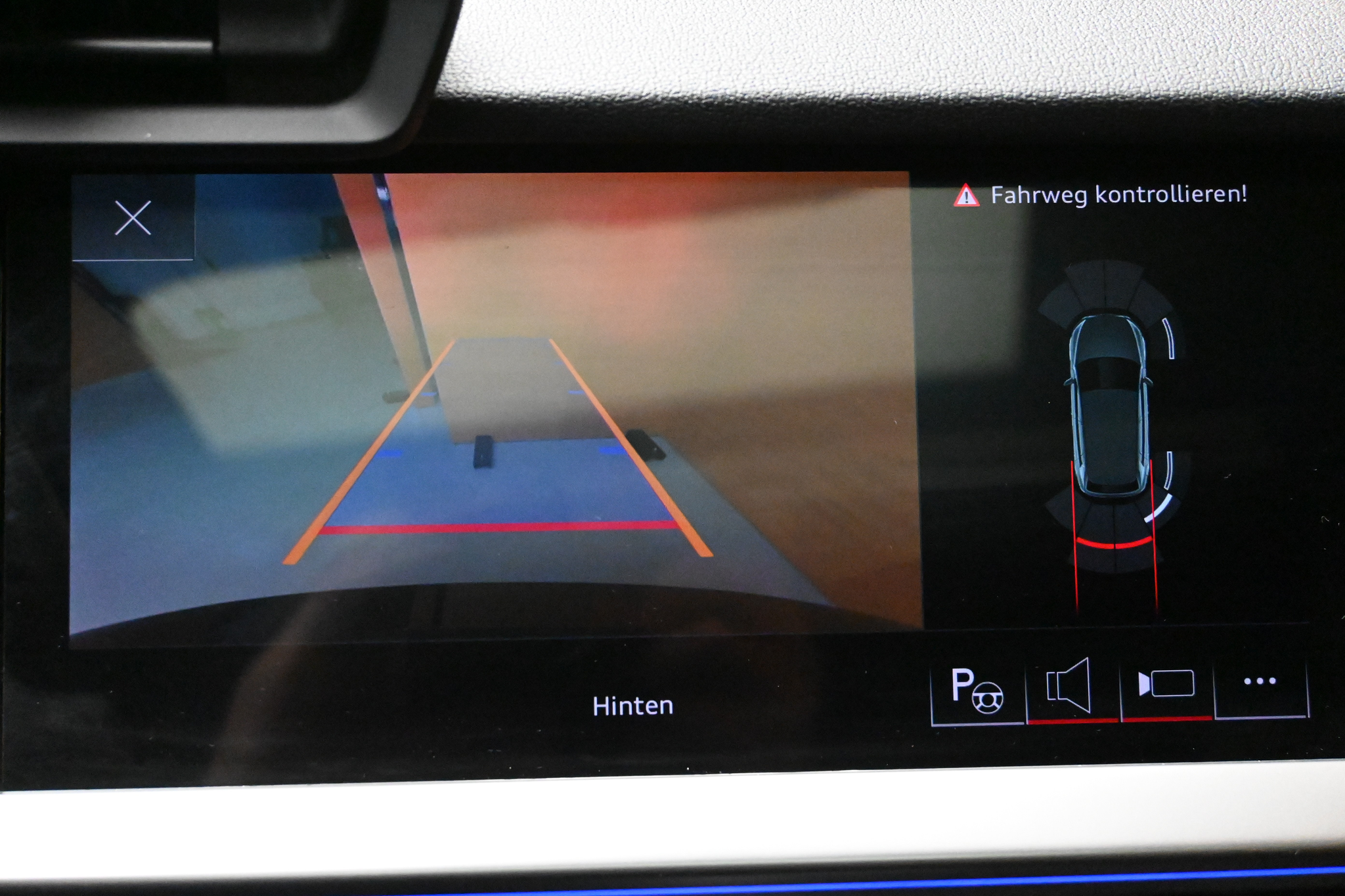 listing desktop thumbnail image 11