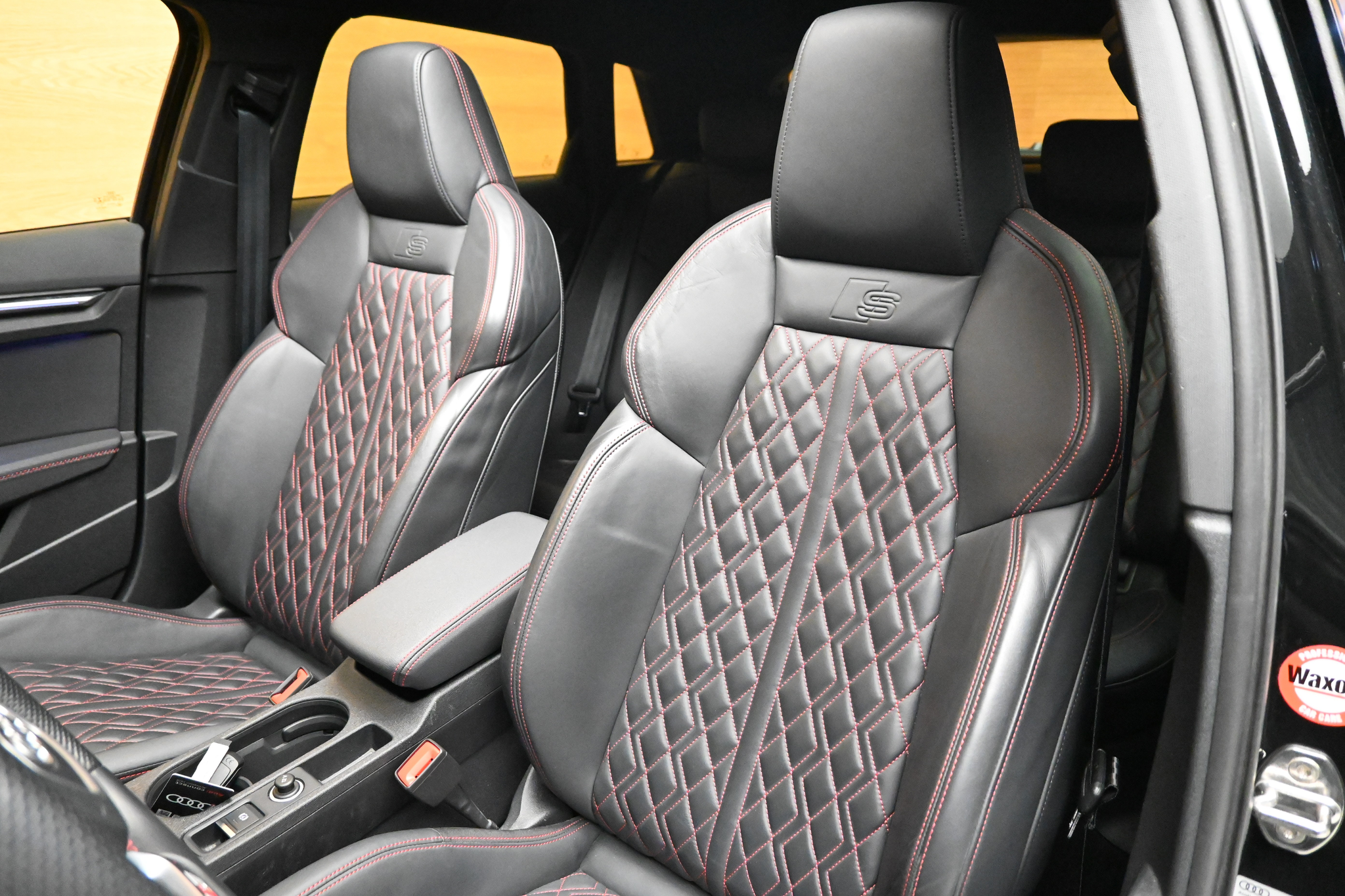 listing desktop thumbnail image 5