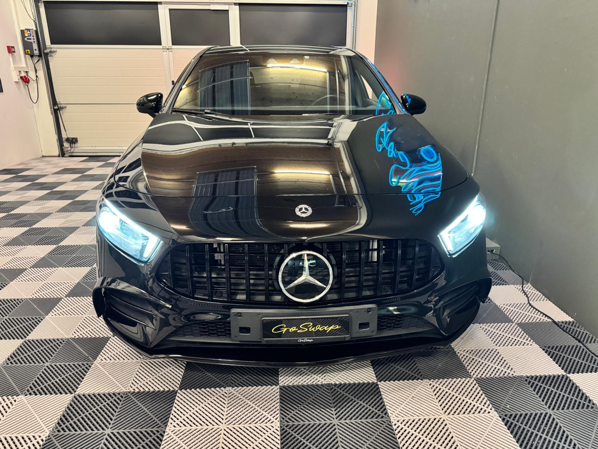 listing desktop thumbnail image 8