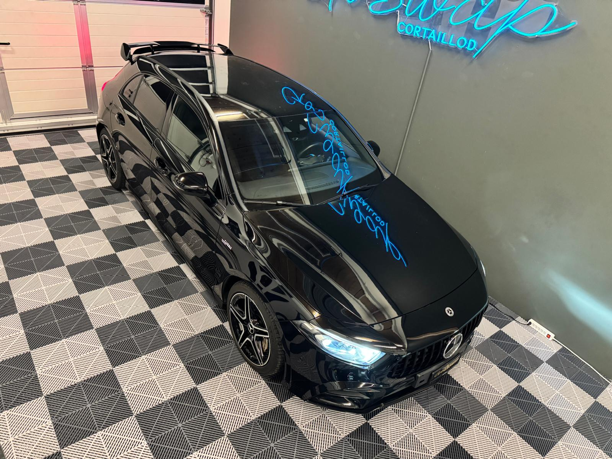 listing desktop thumbnail image 6