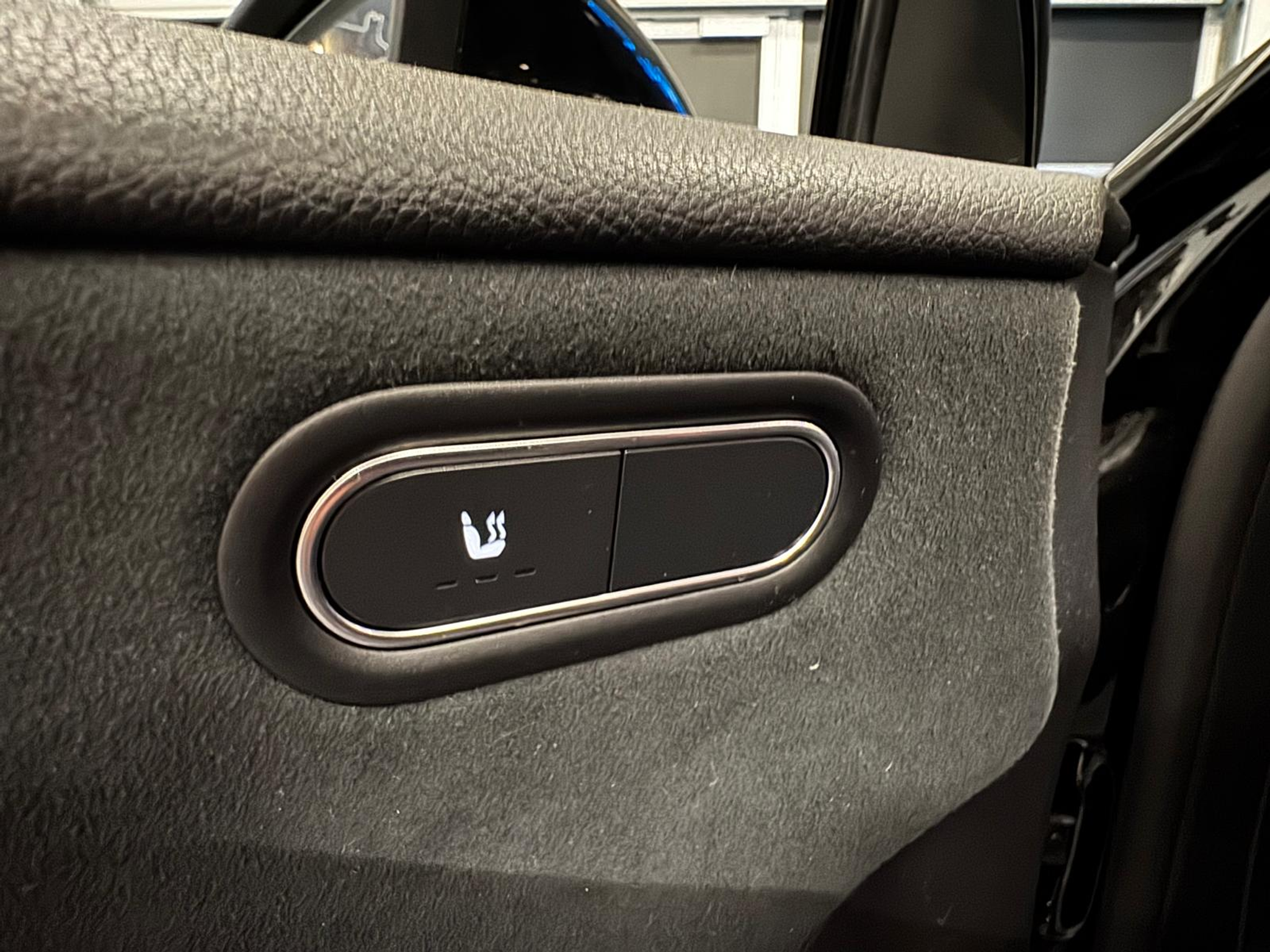 listing desktop thumbnail image 24