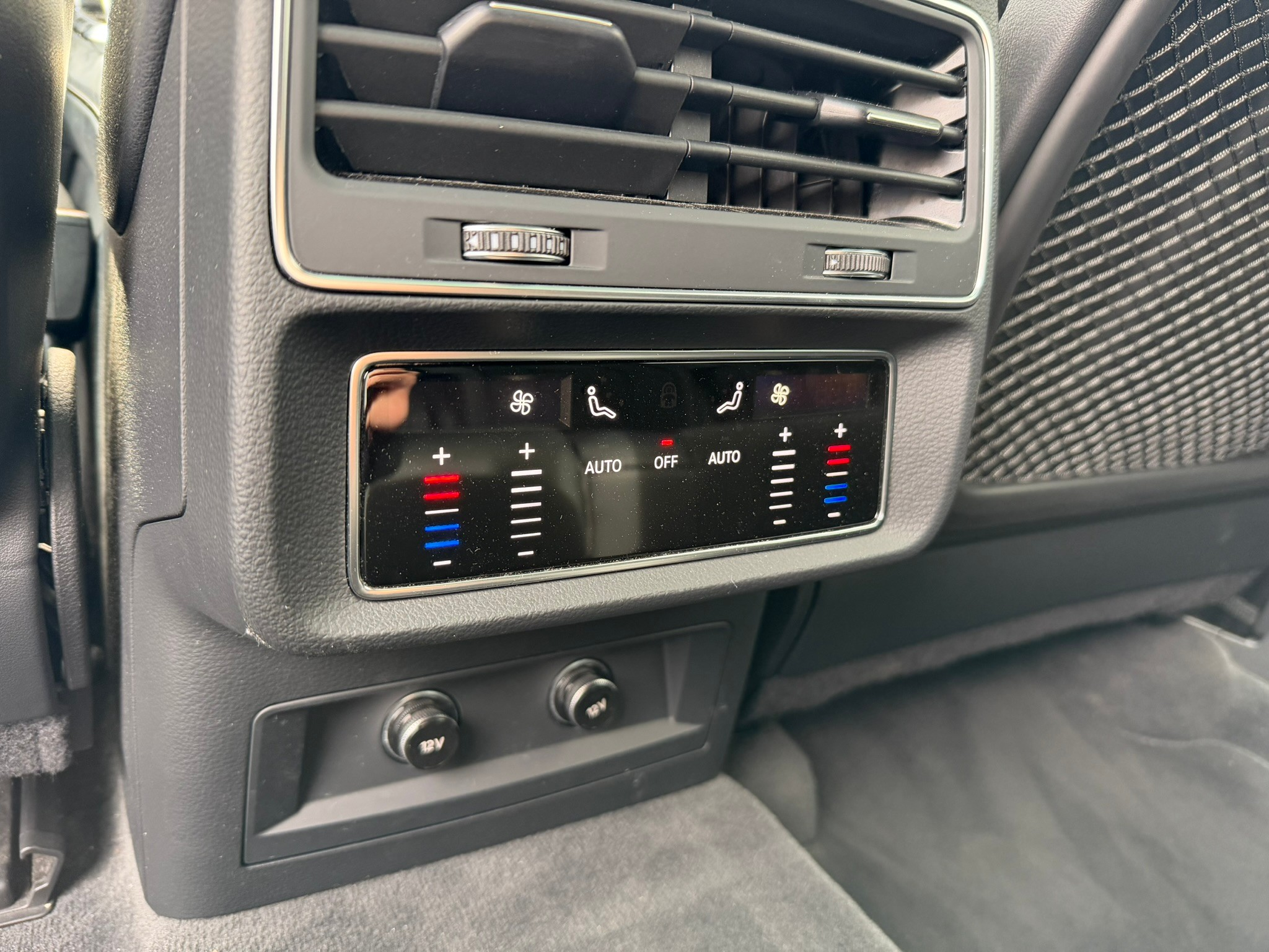 listing desktop thumbnail image 9